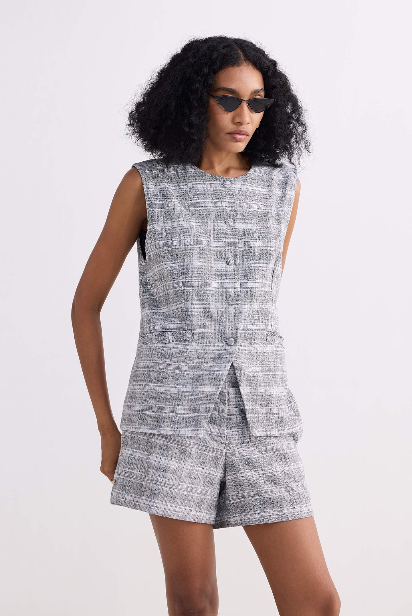 Cotton Tweed Shorts in Grey Longshot