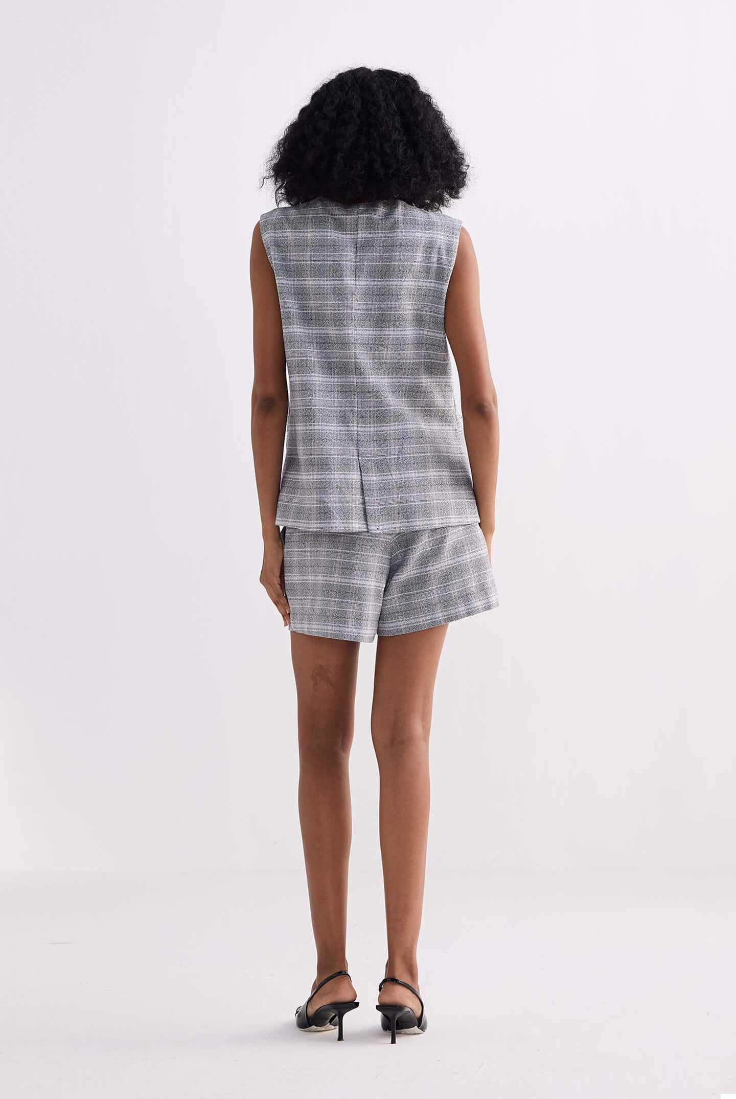 Cotton Tweed Shorts in Grey Longshot