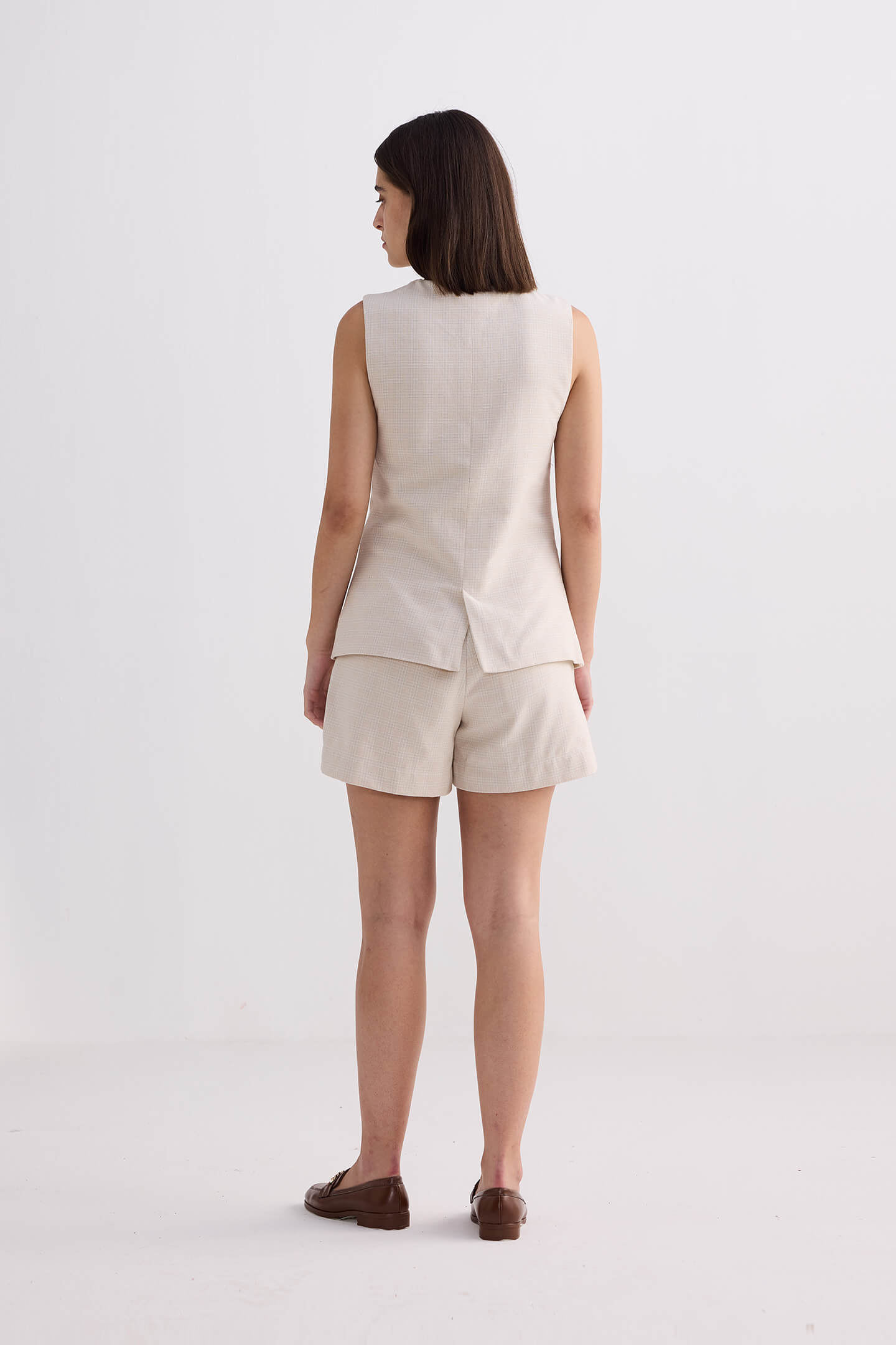 Cotton Tweed Shorts in Cream Longshot
