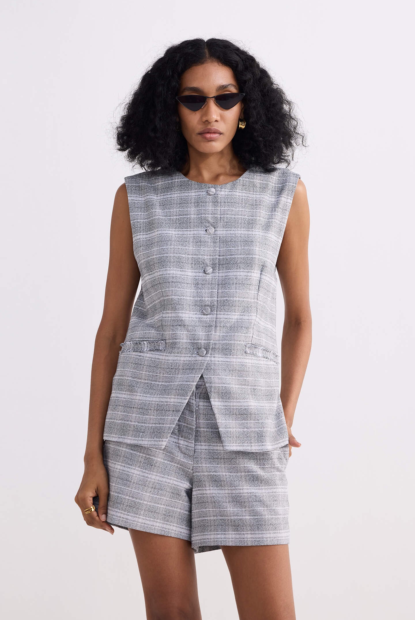 Cotton Tweed Shorts in Grey Longshot