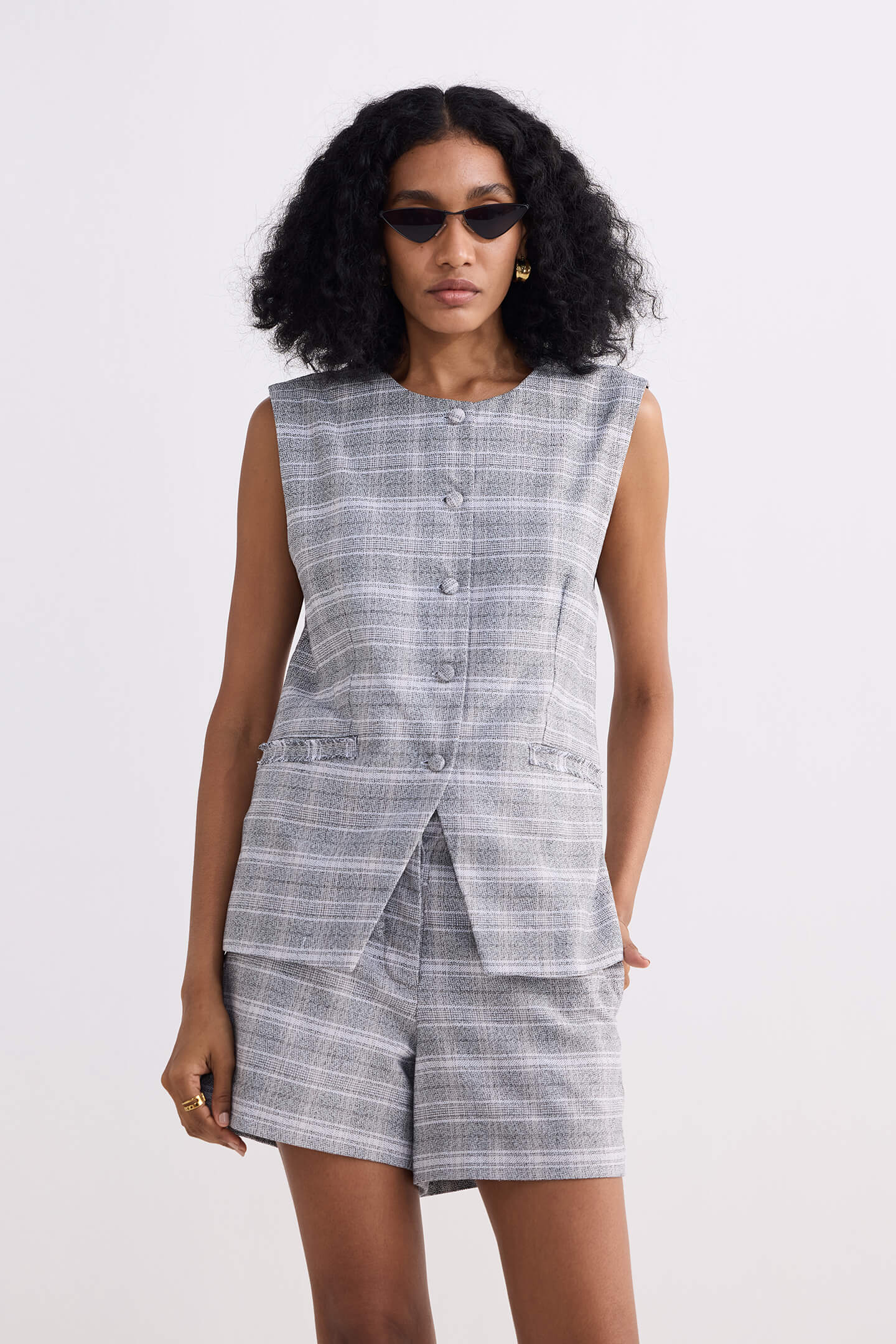 Cotton Tweed Shorts in Grey Longshot