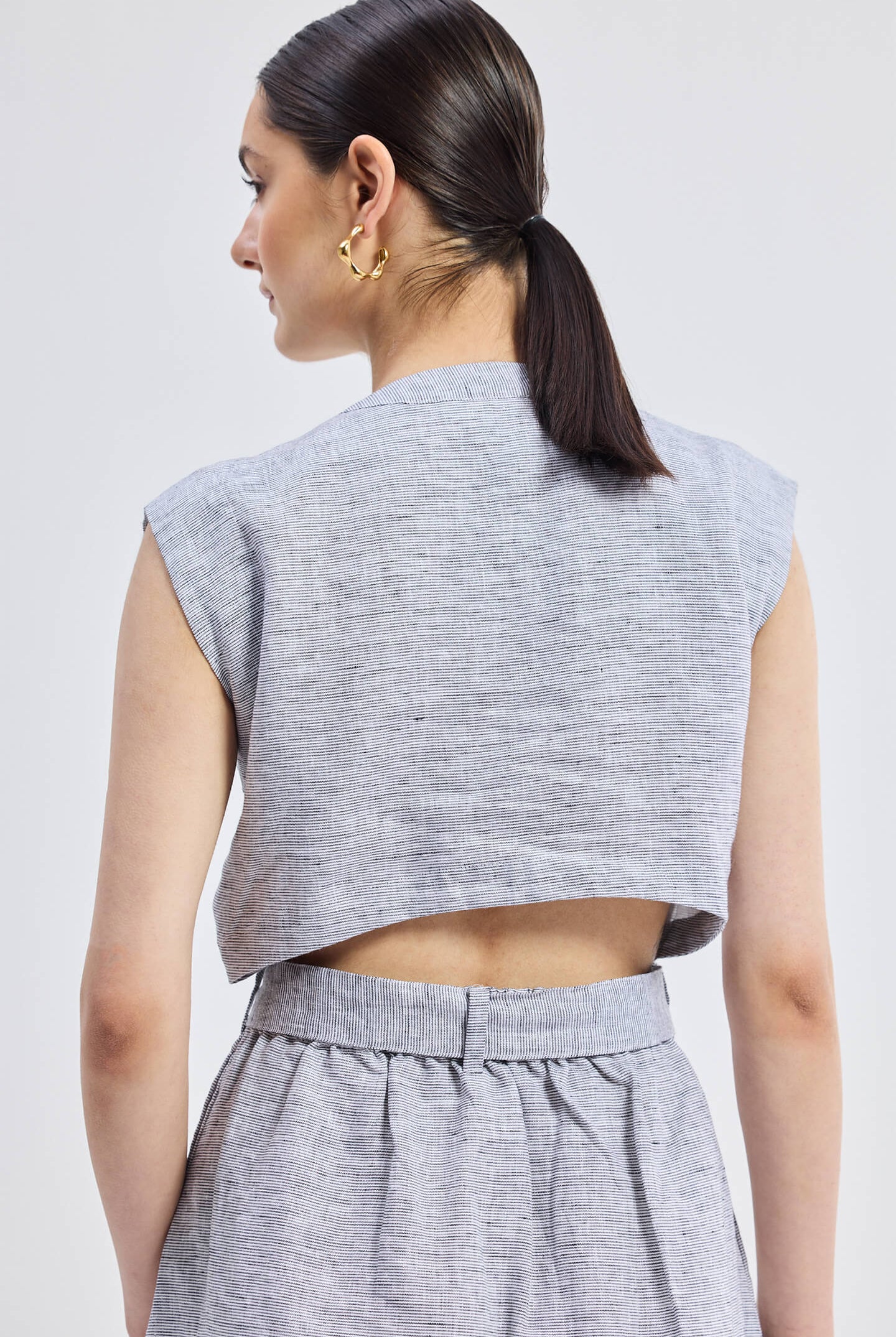 Back Cut Out Linen Dress Closeup Shot