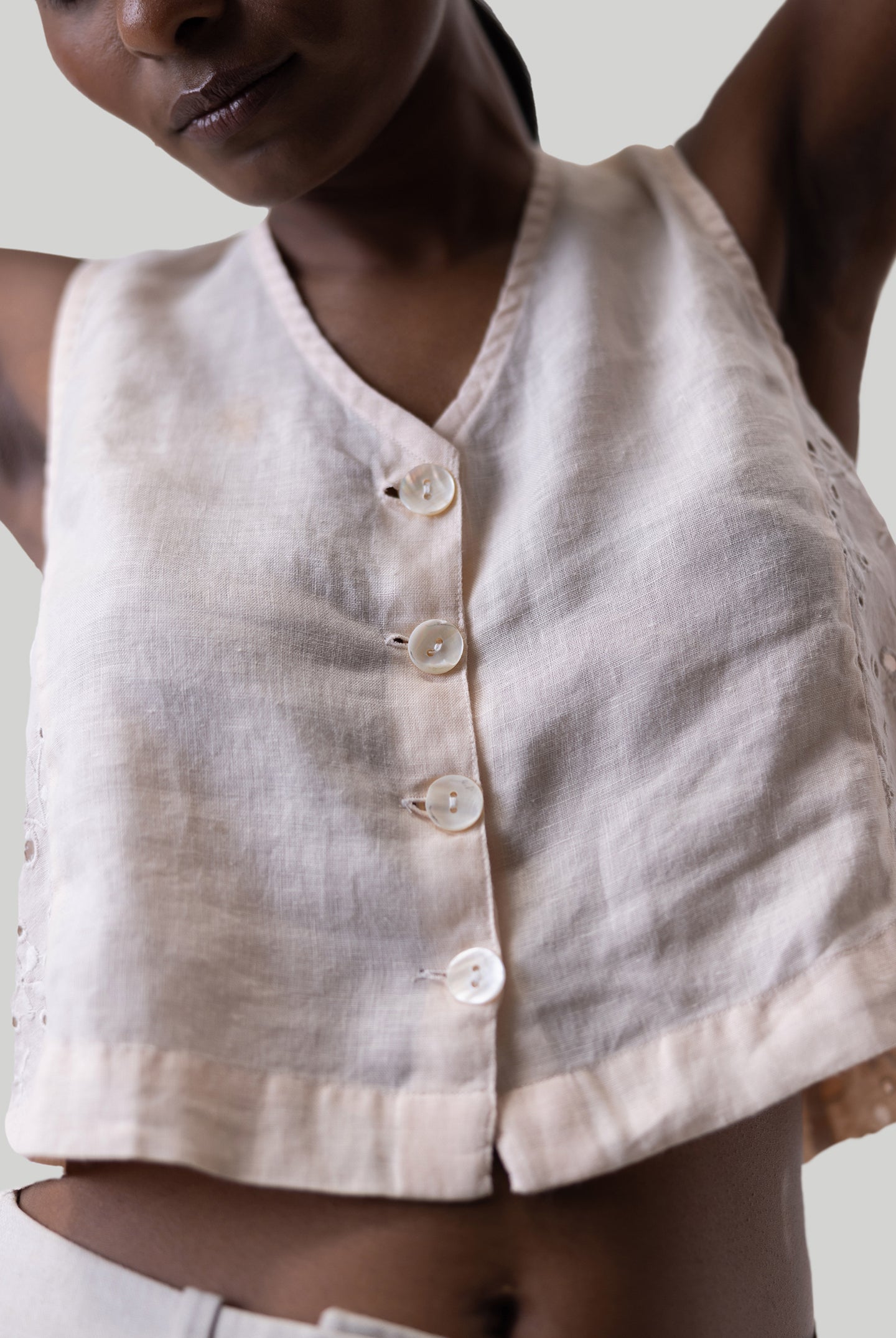 CROPPEDVESTSHIRT2