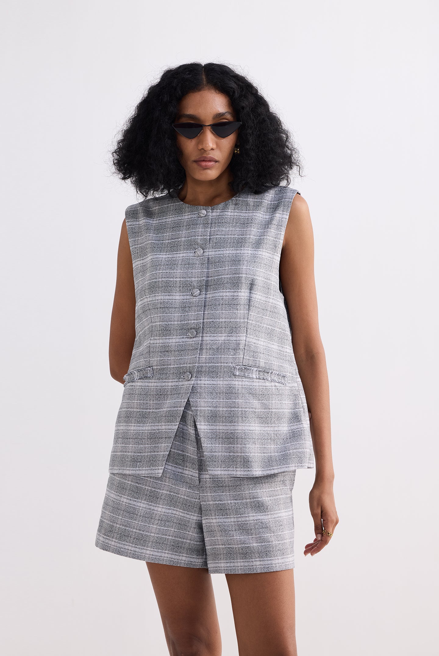 Cotton Tweed Shorts in Grey Longshot