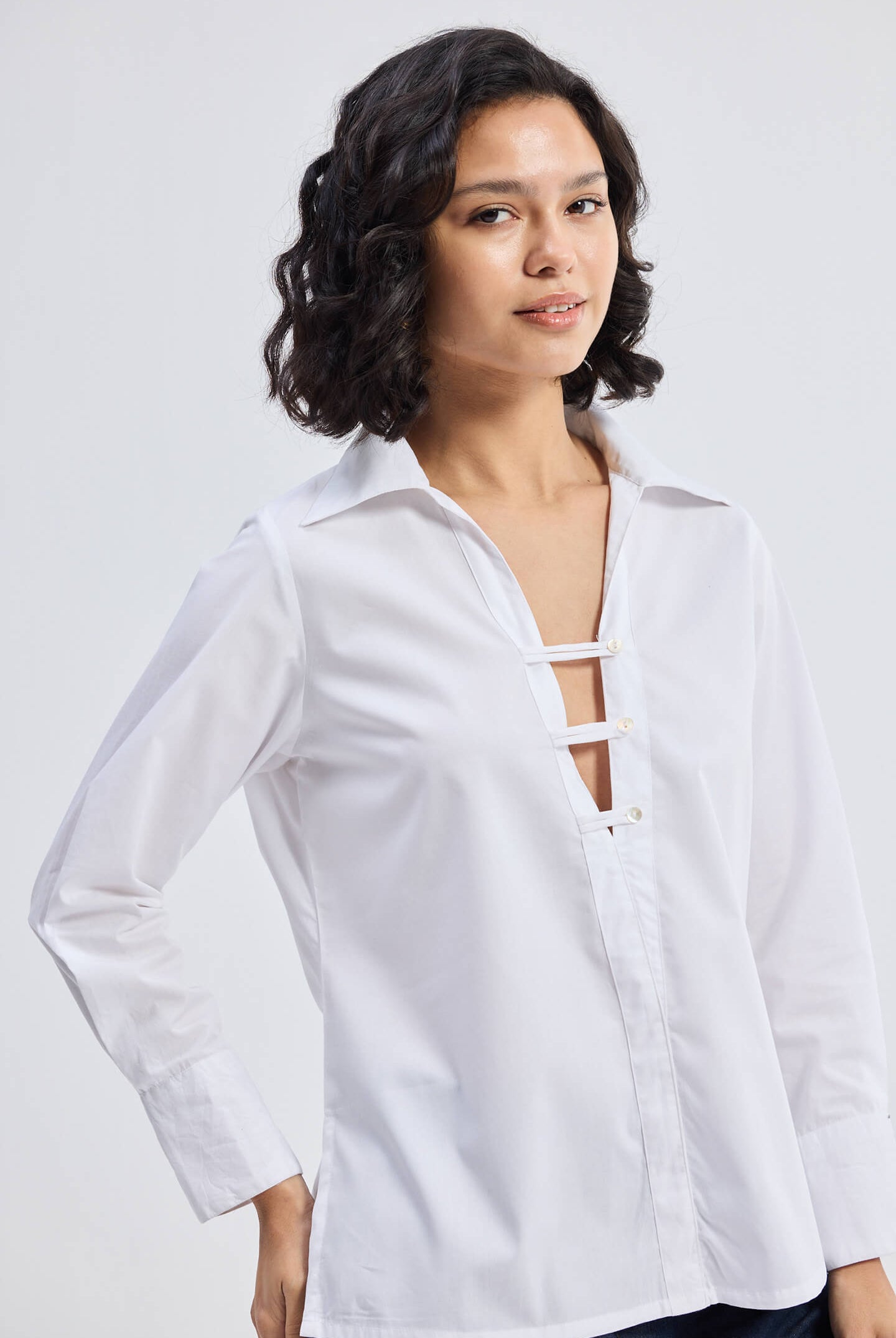 Crisp Details Button-down Shirt in White Closeup