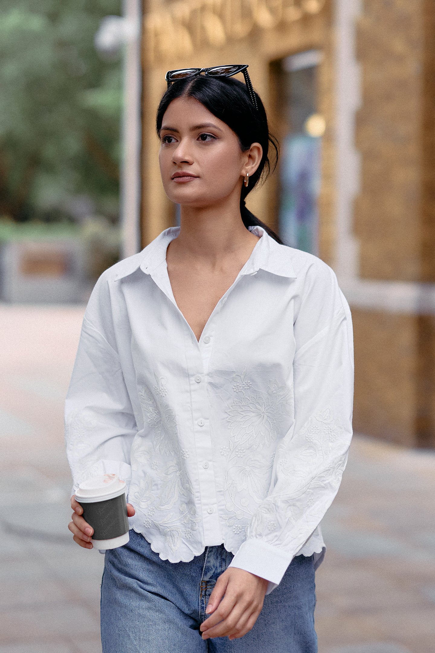 Embroidered Button-up Shirt in White Moodshot