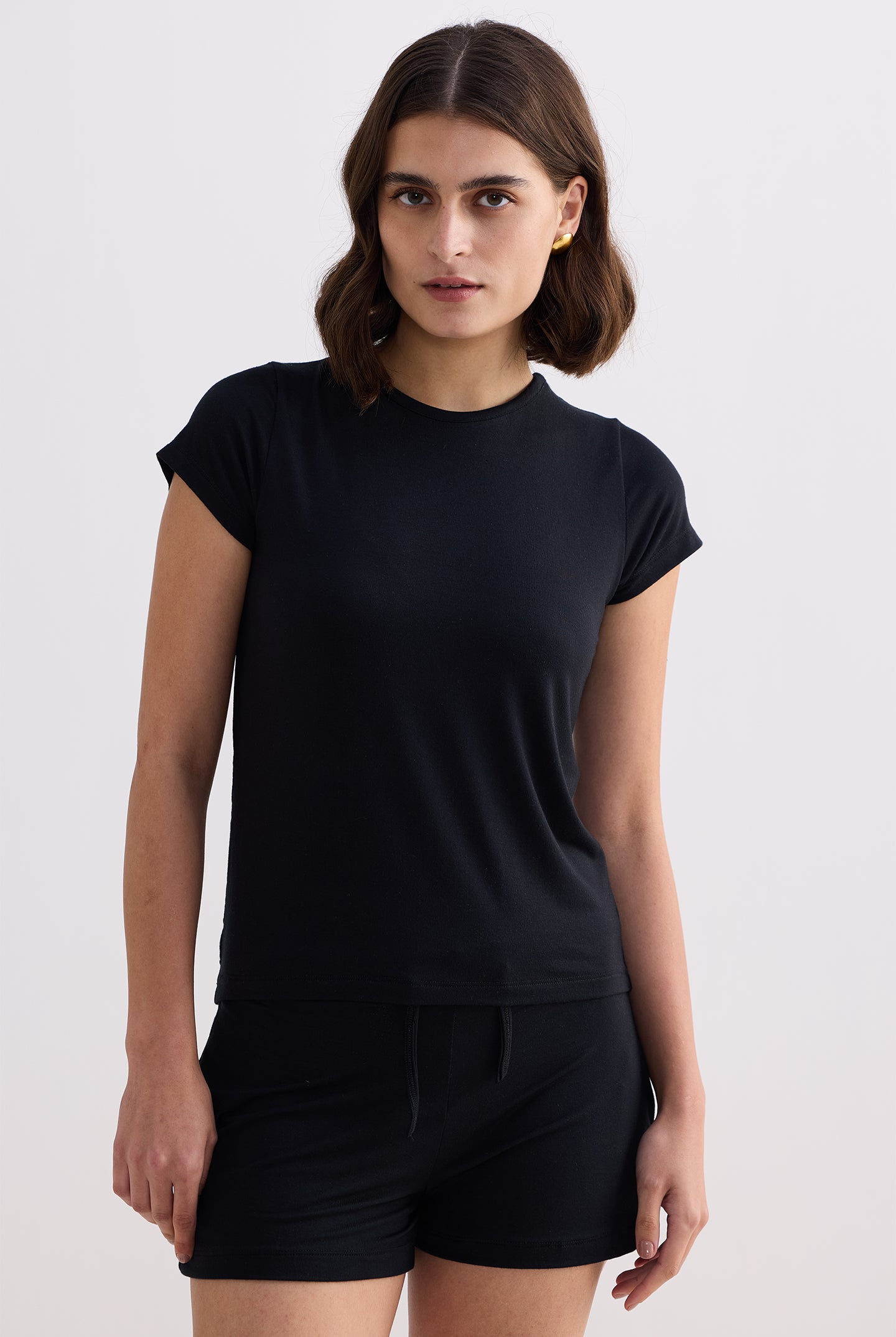 Essential Knit Shorts in Black Longshot