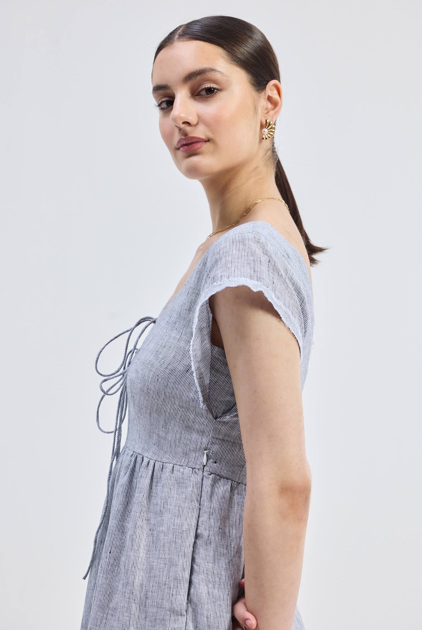 Maxi Tired Dress with Front-ties in Linen Stripes Closeup