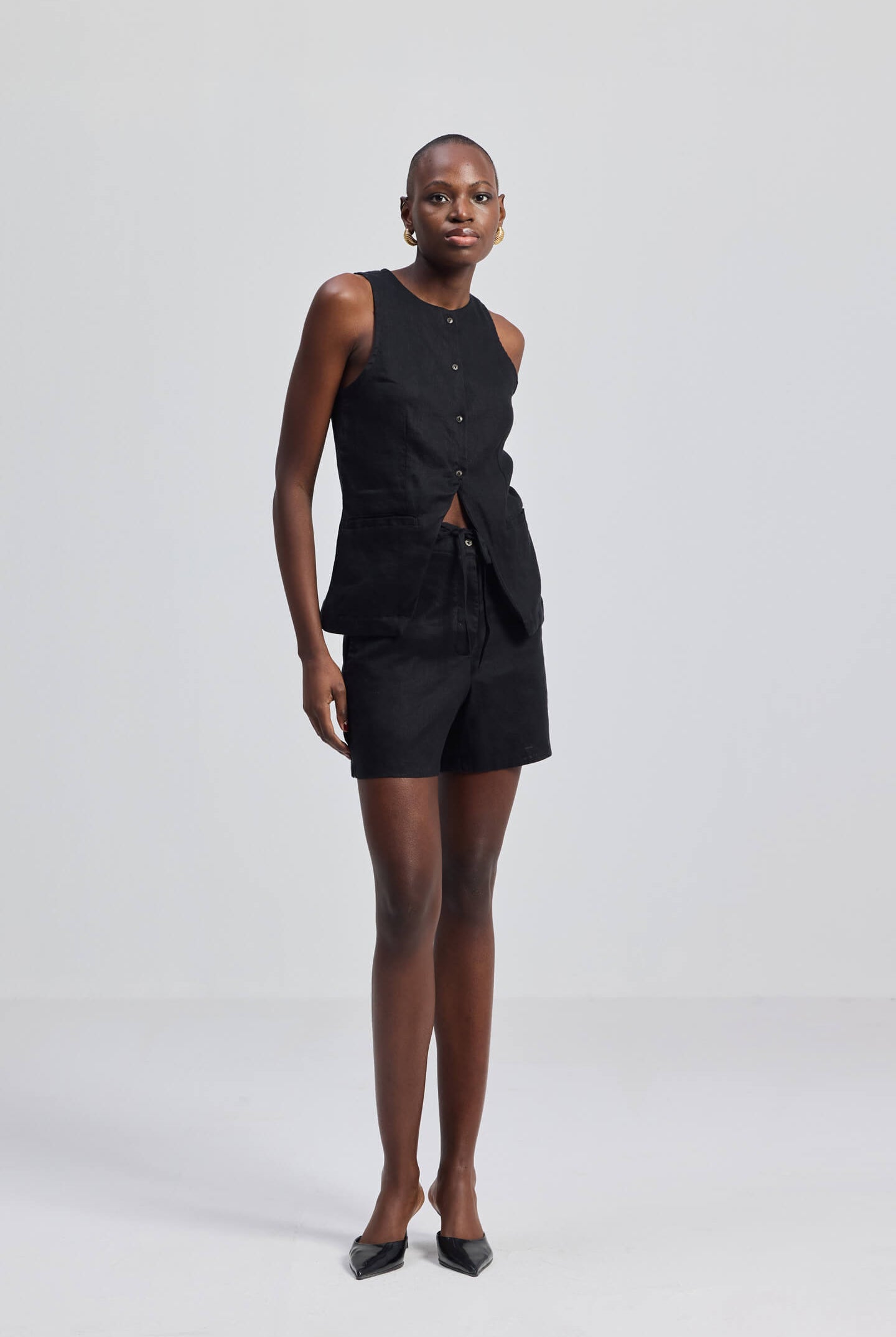 Hemp Shorts in Black Longshot