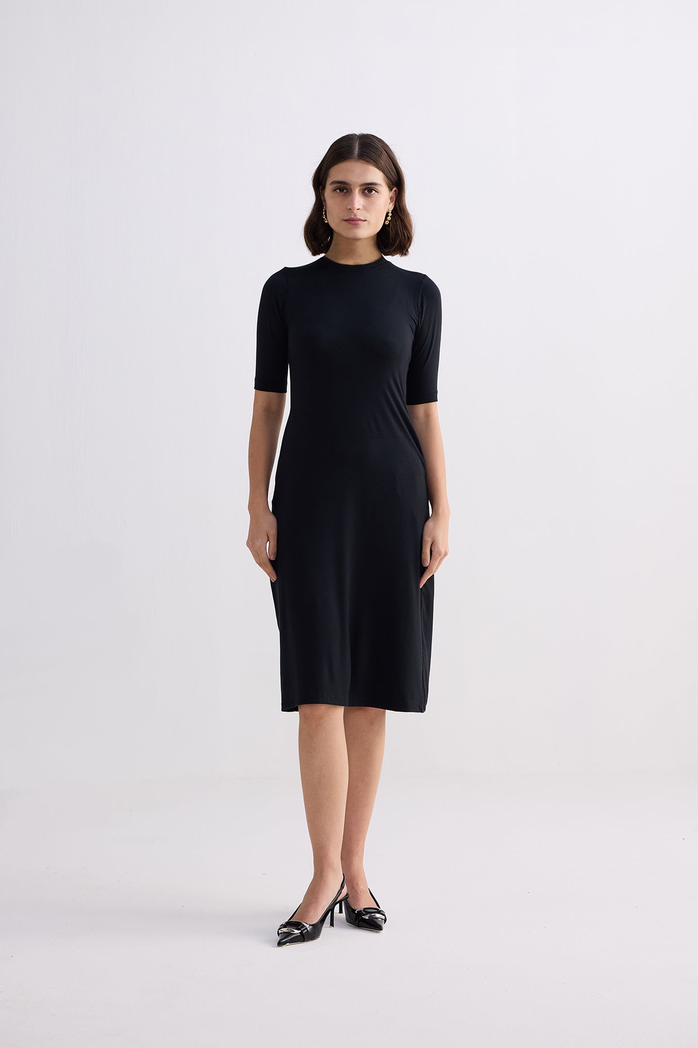 High Crew Neck Elbow Sleeves Fitted Dress in Black Longshot