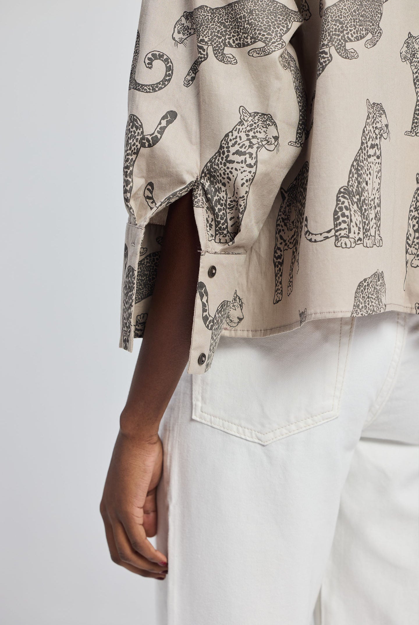 Oversized Cropped Button-down Shirt In Animal Print