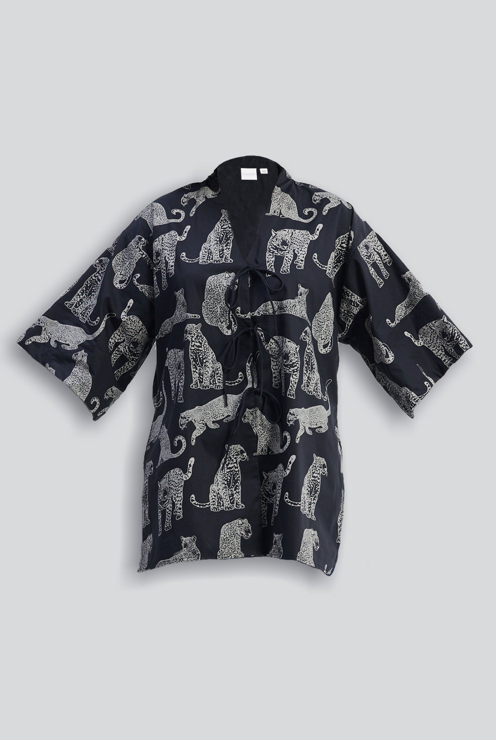 Oversized Shirt with Front-ties in Animal Print