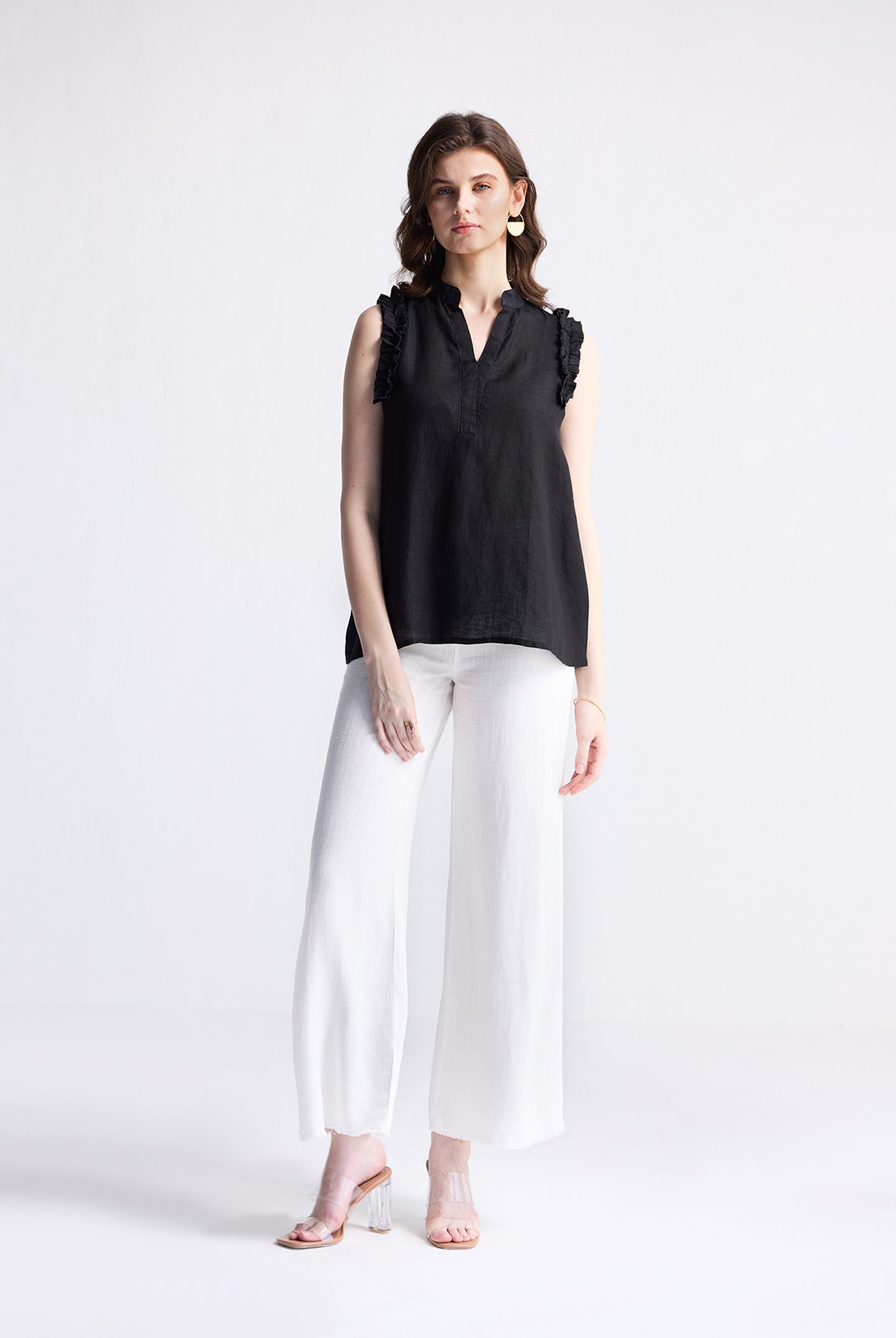 Sleeveless Hemp Top with Ruffles in Black Longshot