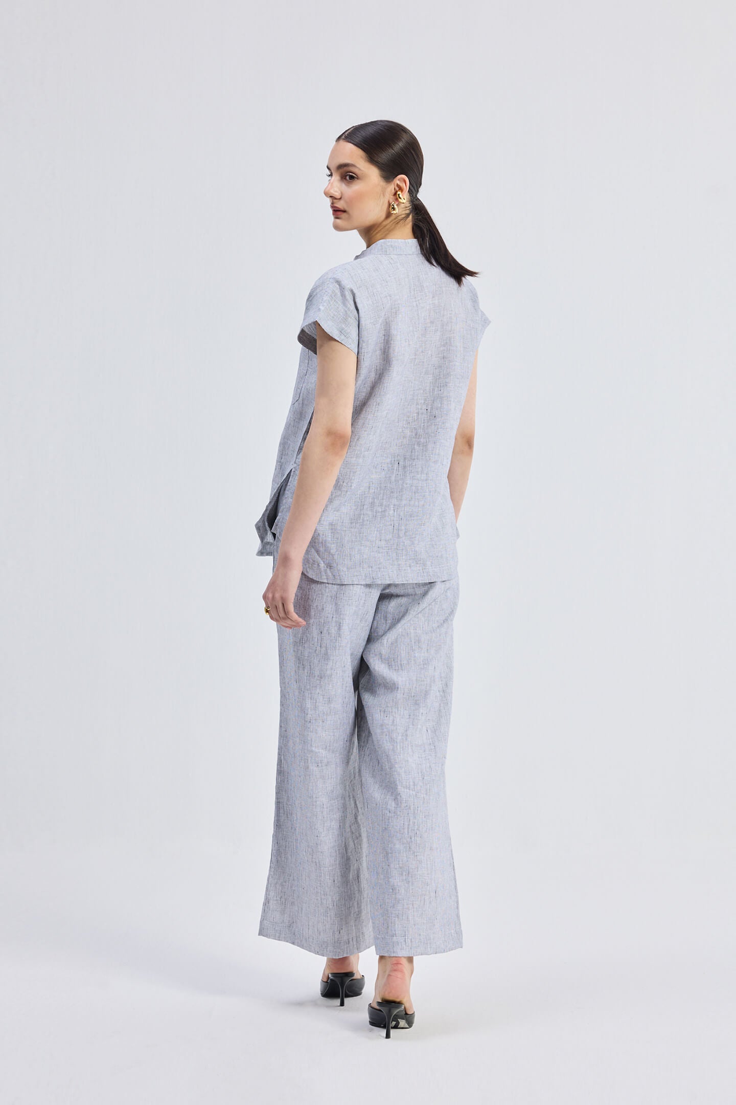 Relaxed-fit Shirt in Linen Stripes
