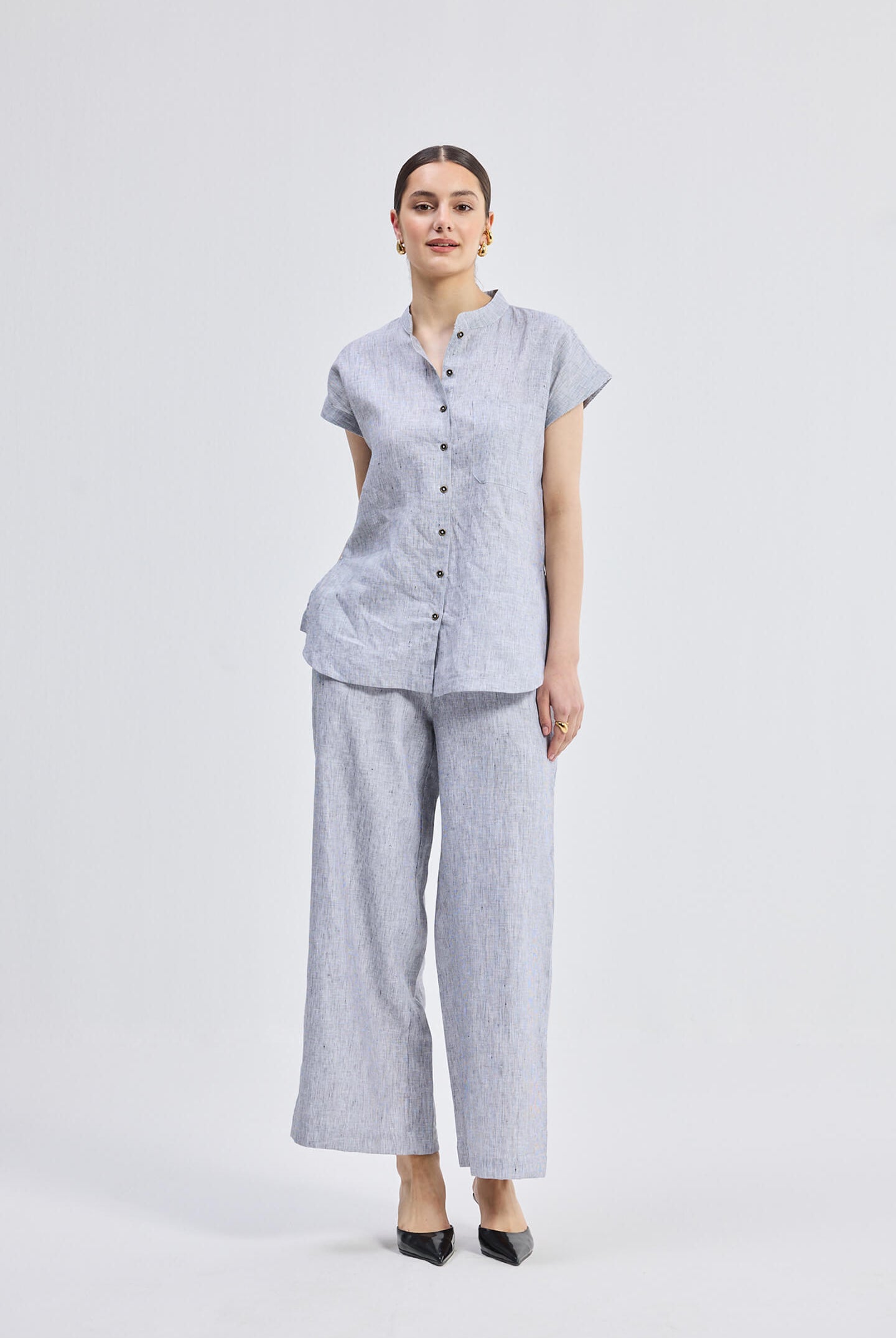 Relaxed-fit Shirt in Linen Stripes