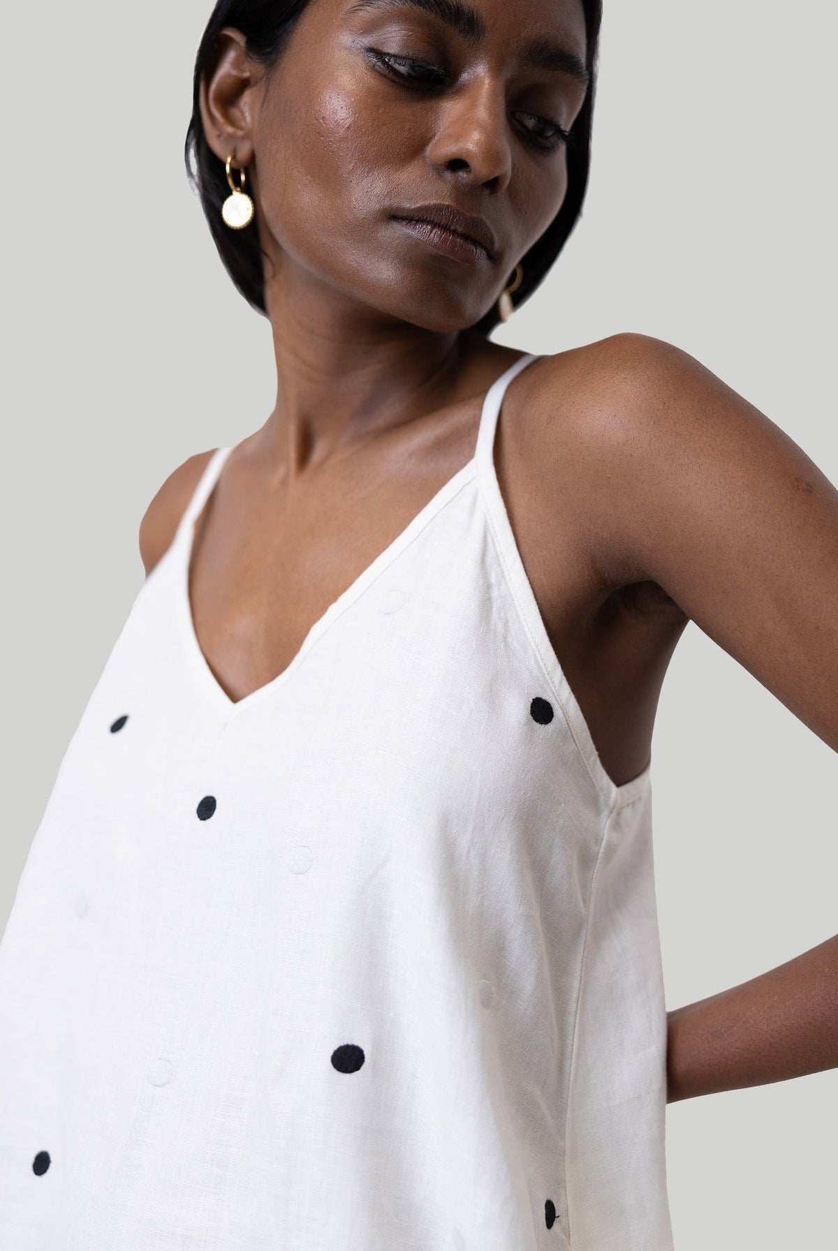 ShortTentDresswithbacktie-WhiteHemp-5_f20e62ee-8fdf-421a-8f5c-43cc4ec451bc