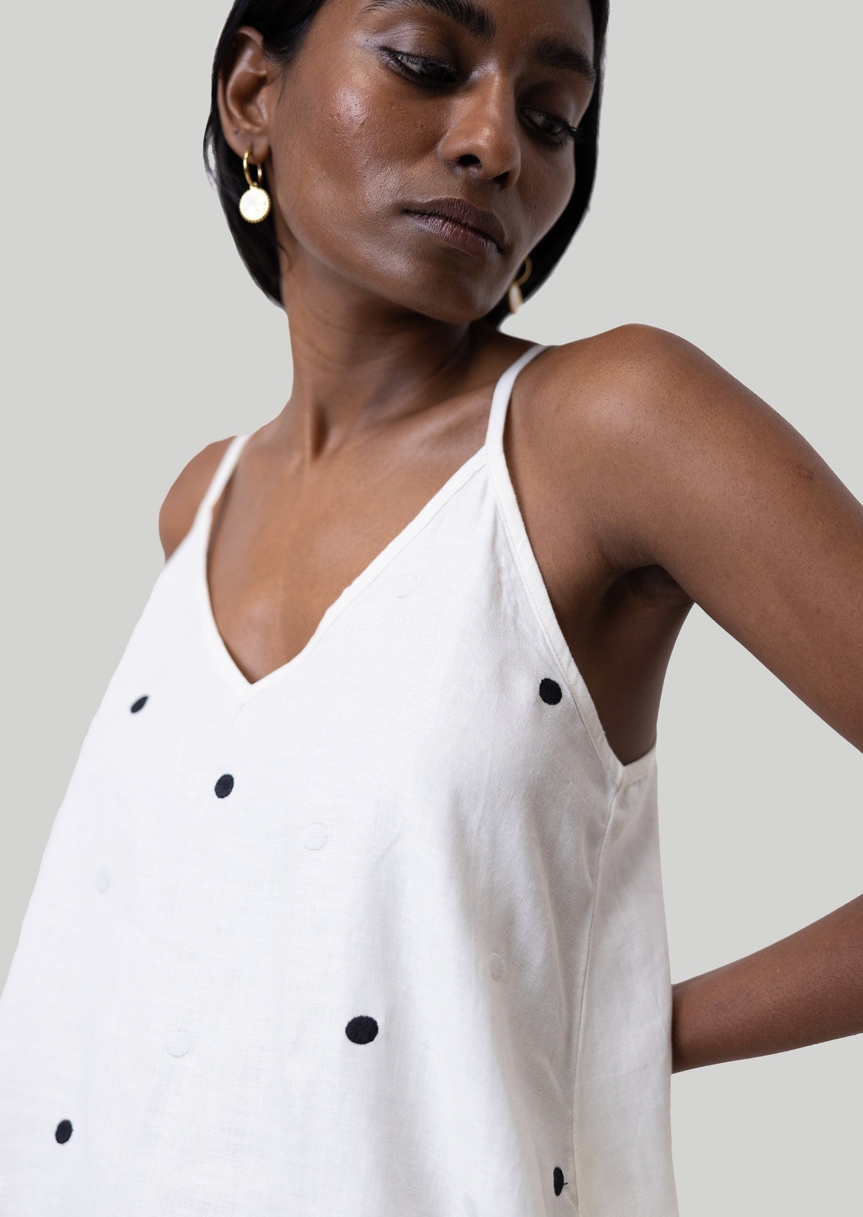 ShortTentDresswithbacktie-WhiteHemp-5_f20e62ee-8fdf-421a-8f5c-43cc4ec451bc