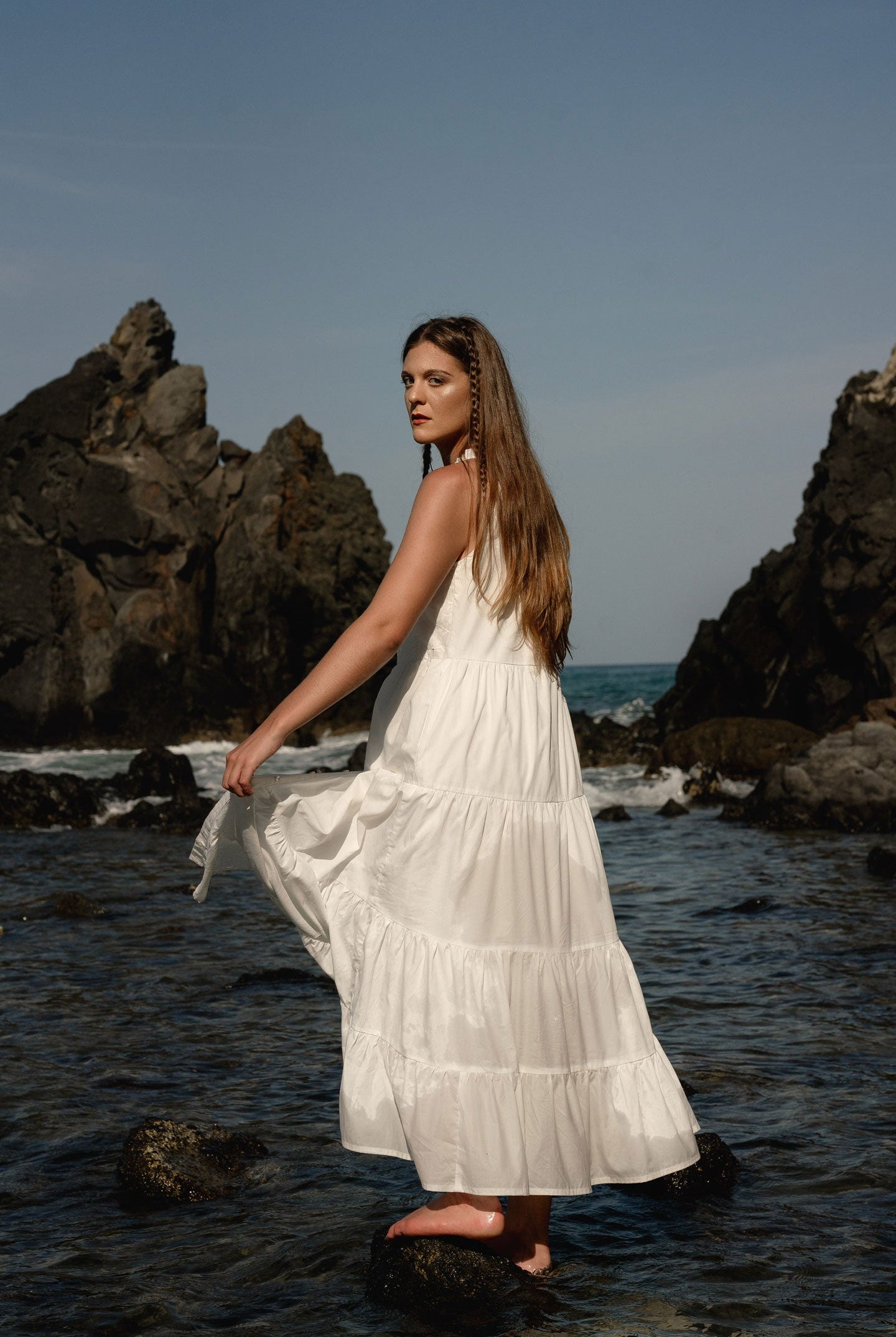 Sleeveless-embroidered-tiered-maxi-dress-2