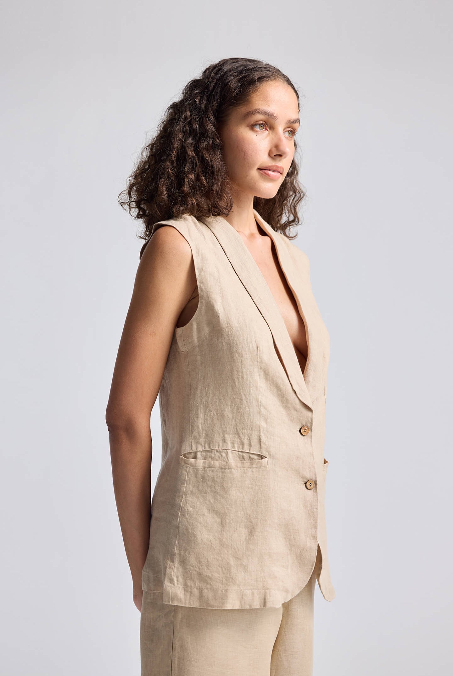 Sleeveless Hemp Jacket Medium Shot