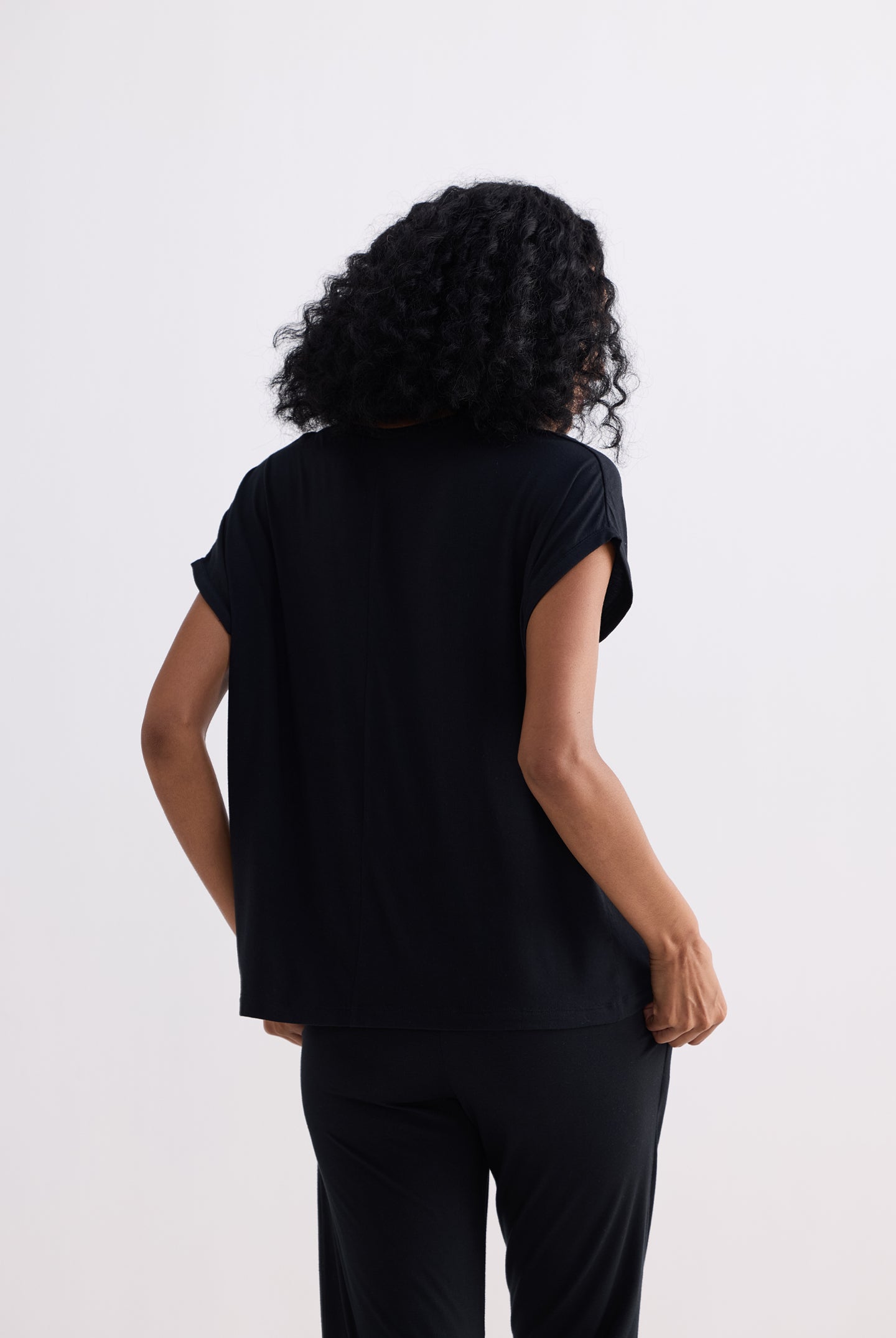Wide Leg Pant in Black Closeup