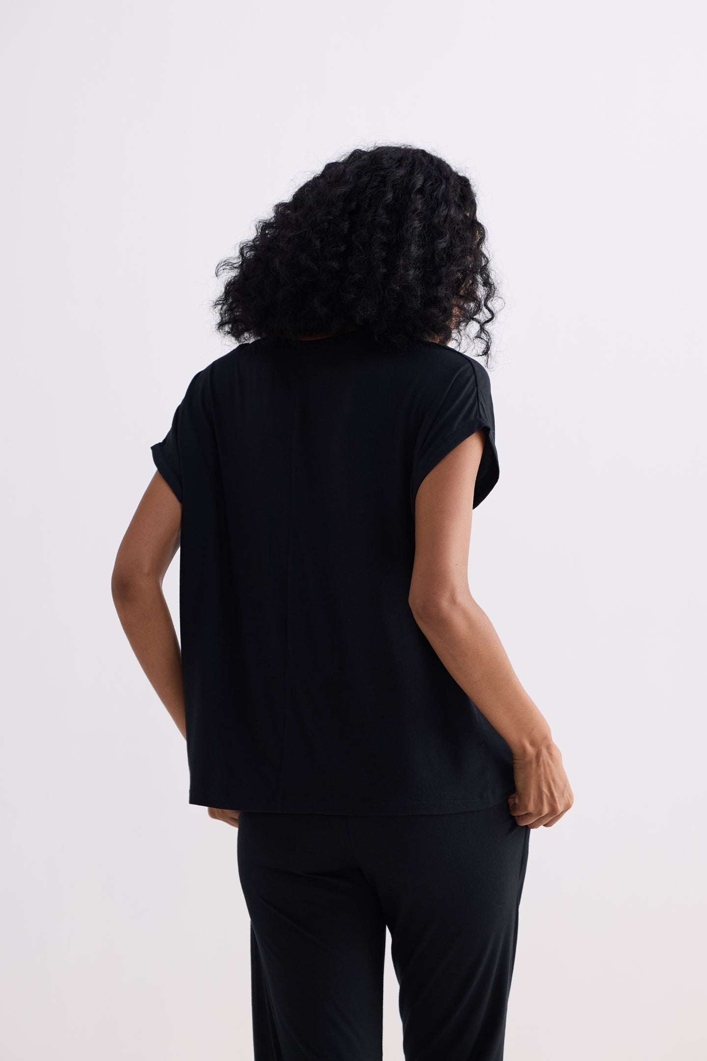 Wide Leg Pant in Black Closeup