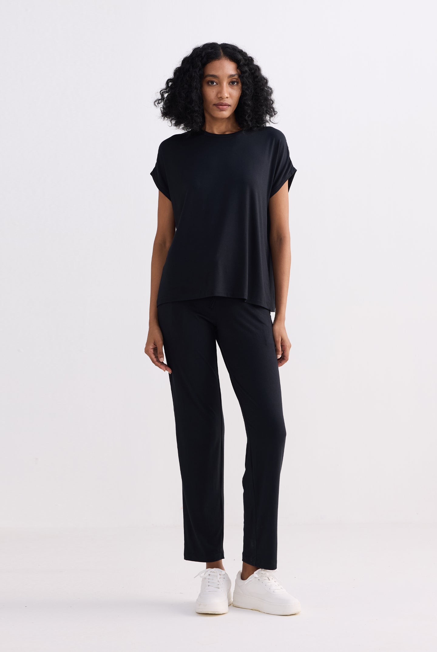 Wide Leg Pant in Black Longshot