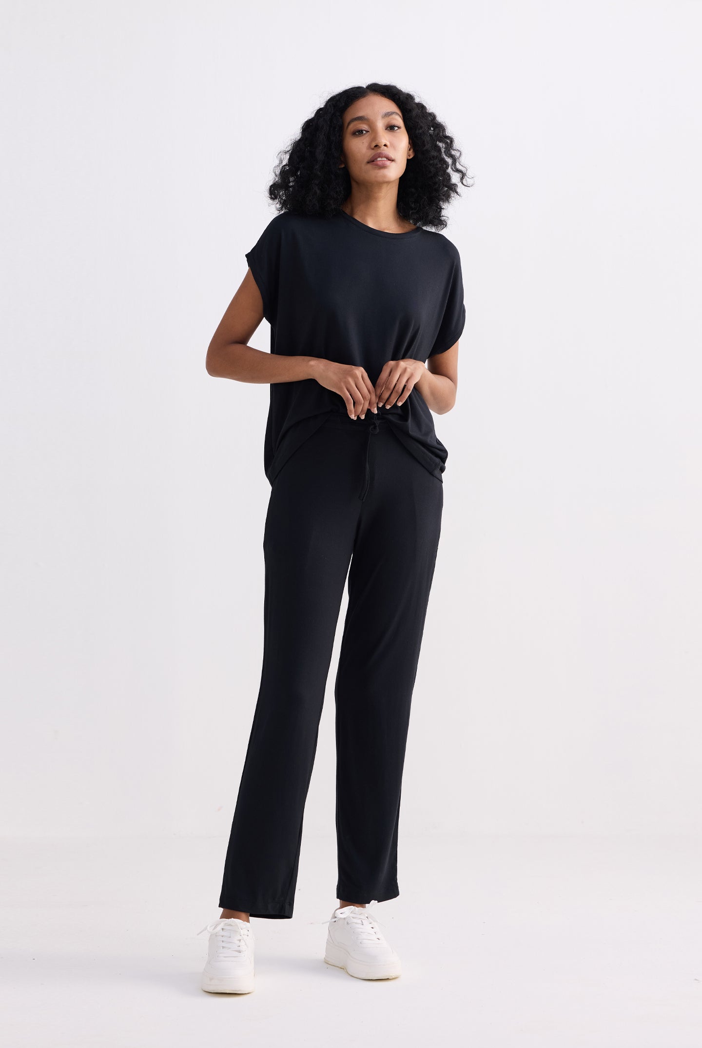 Wide Leg Pant in Black Longshot