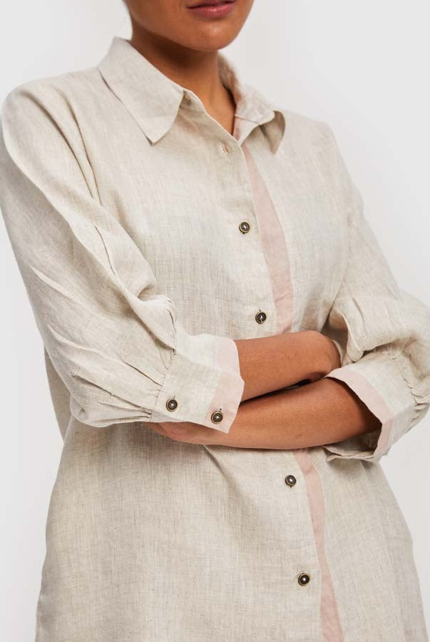 ReistorBombay03841_6a9871cb-cbf9-46bb-bf12-65c80a9e09a8