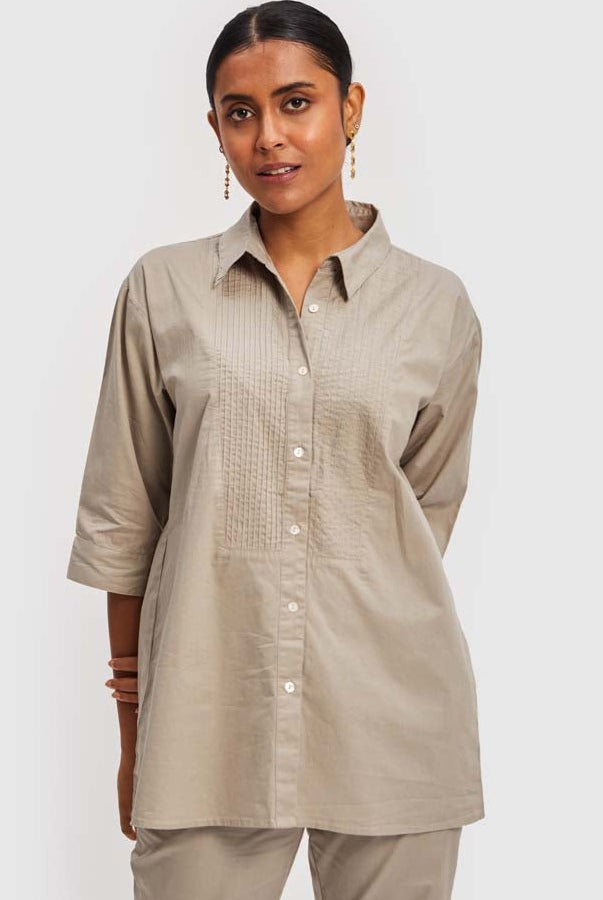 ReistorBombay05911_bc42a07b-b515-4bce-8556-0e4736f07398