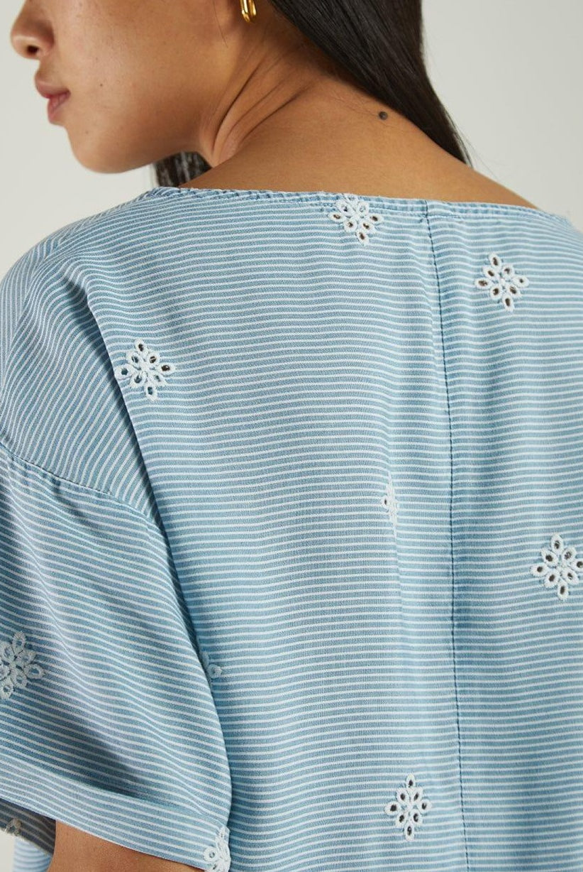 Twist and Sway Top - Reistor