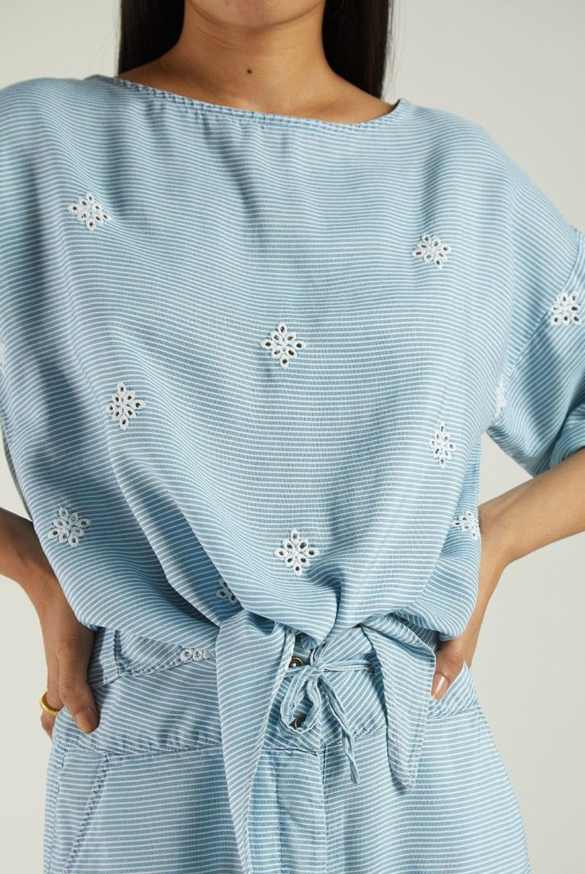 Twist and Sway Top - Reistor