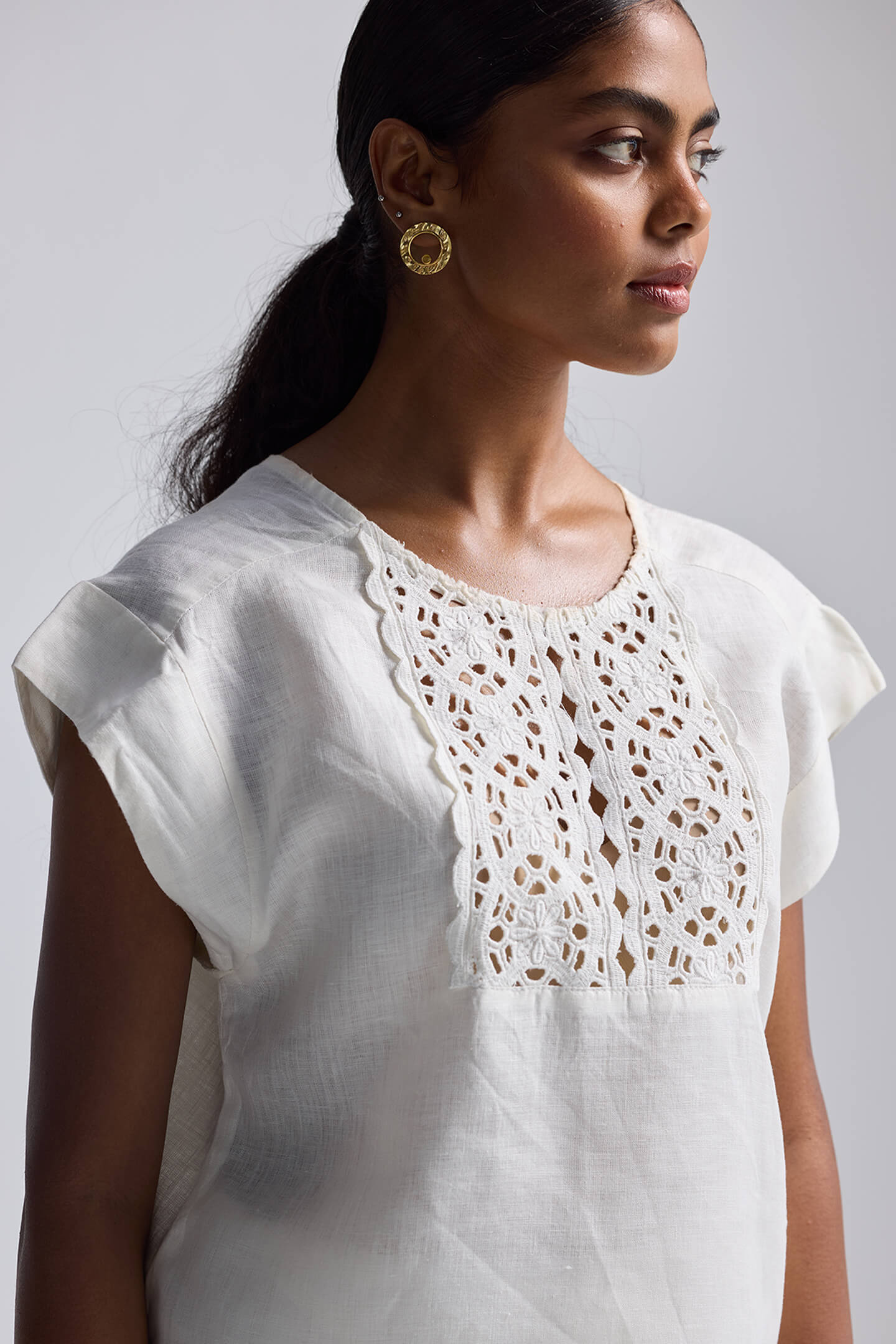 Boxy shirt with Embroidered Lace Detail Medium Shot
