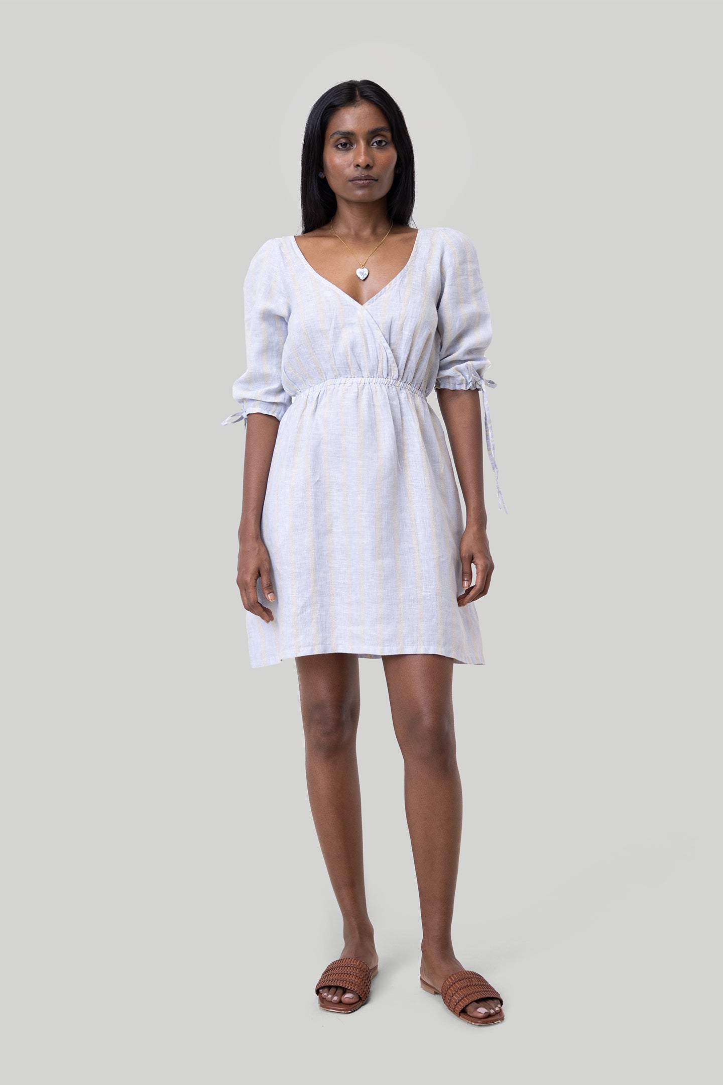 GATHEREDELBOWSLEEVESHORTDRESS3