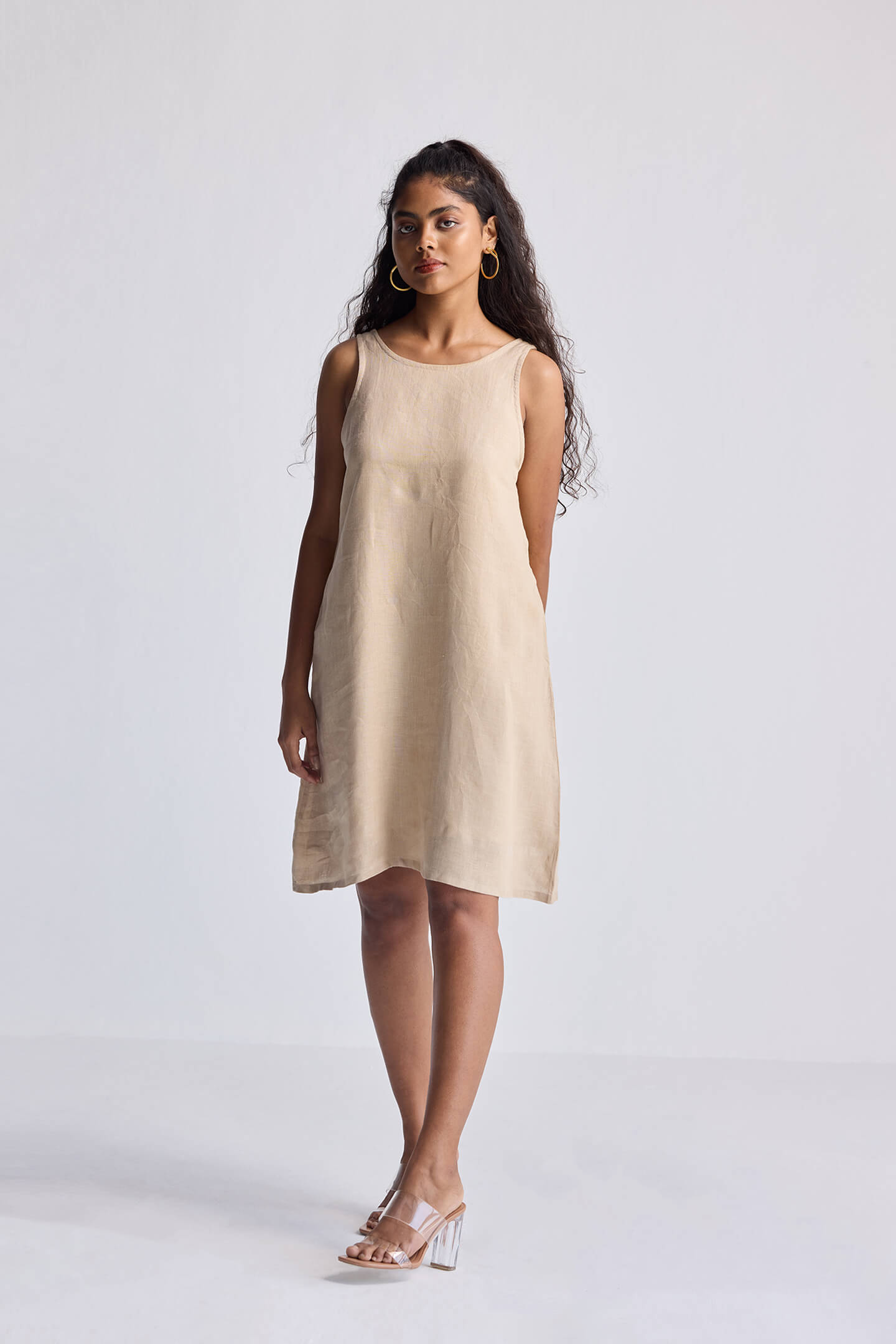 Reistor Hemp Short Dress with Back Embroidered Lace Detail, sleeveless relaxed-fit natural hemp dress with intricate lace detailing at the back