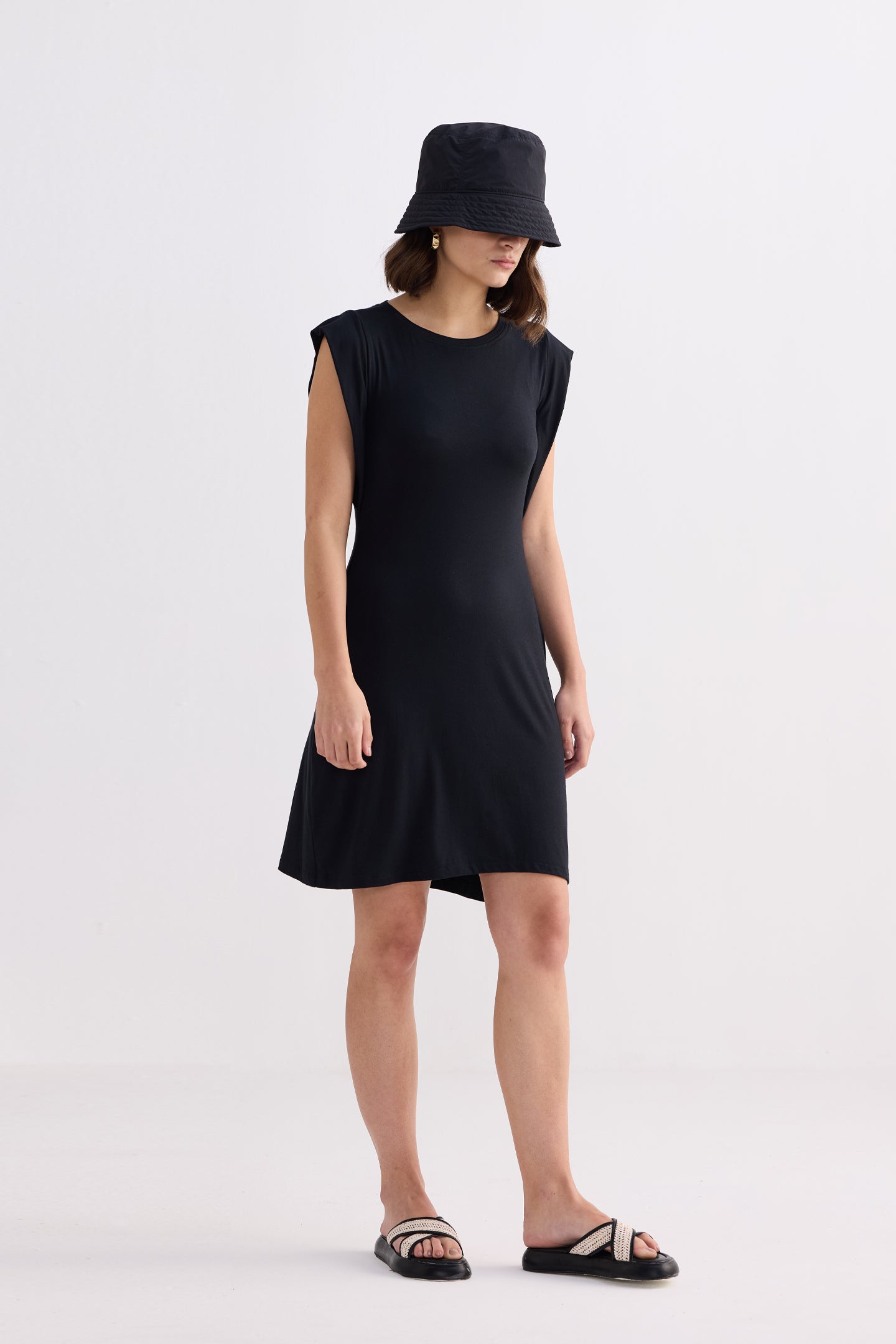 Muscle Tee Short Dress in Black Longshot