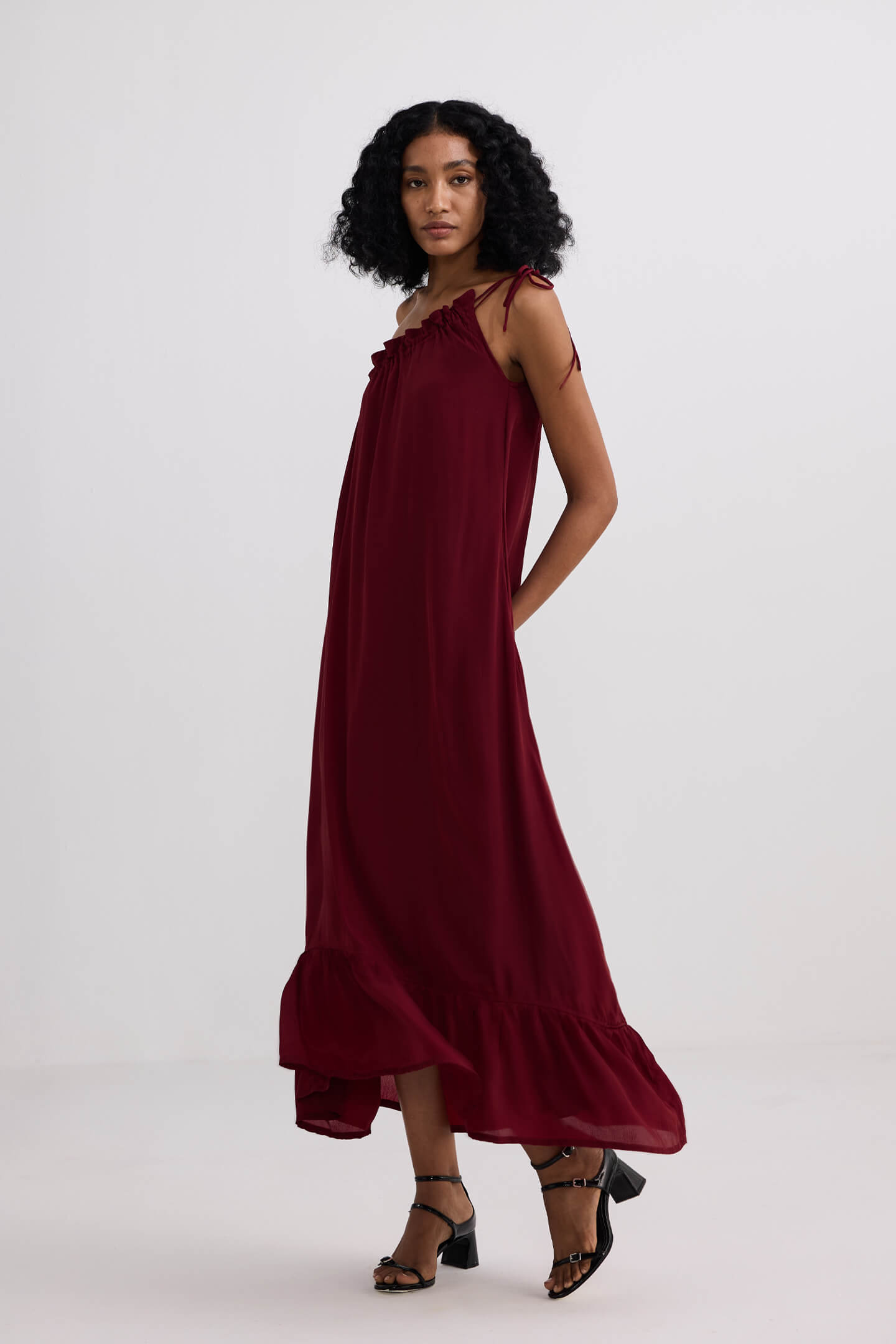 One-shoulder Midi dress in Burgundy Longshot