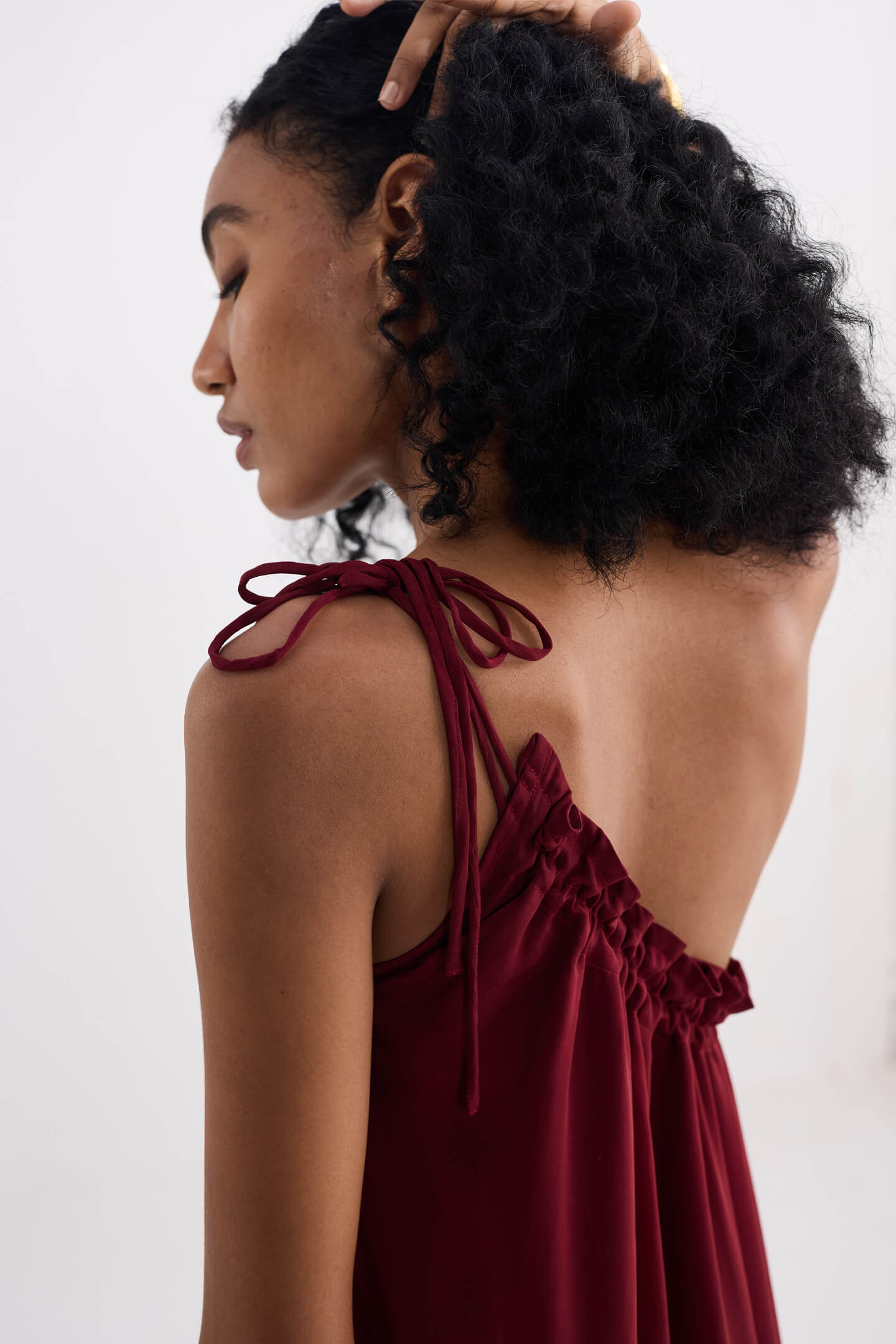 One-shoulder Midi dress in Burgundy Longshot