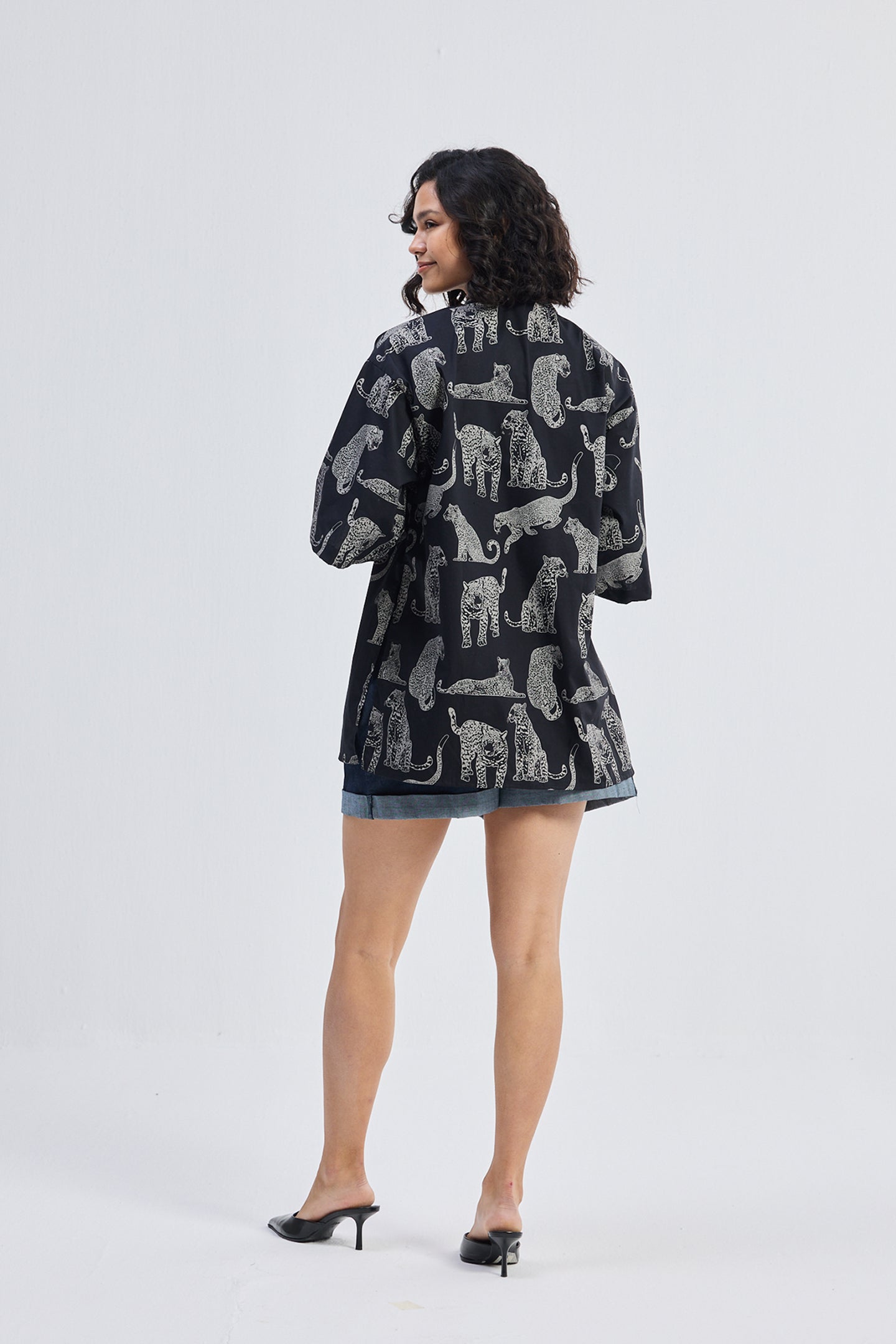 Oversized Shirt with Front-ties in Animal Print
