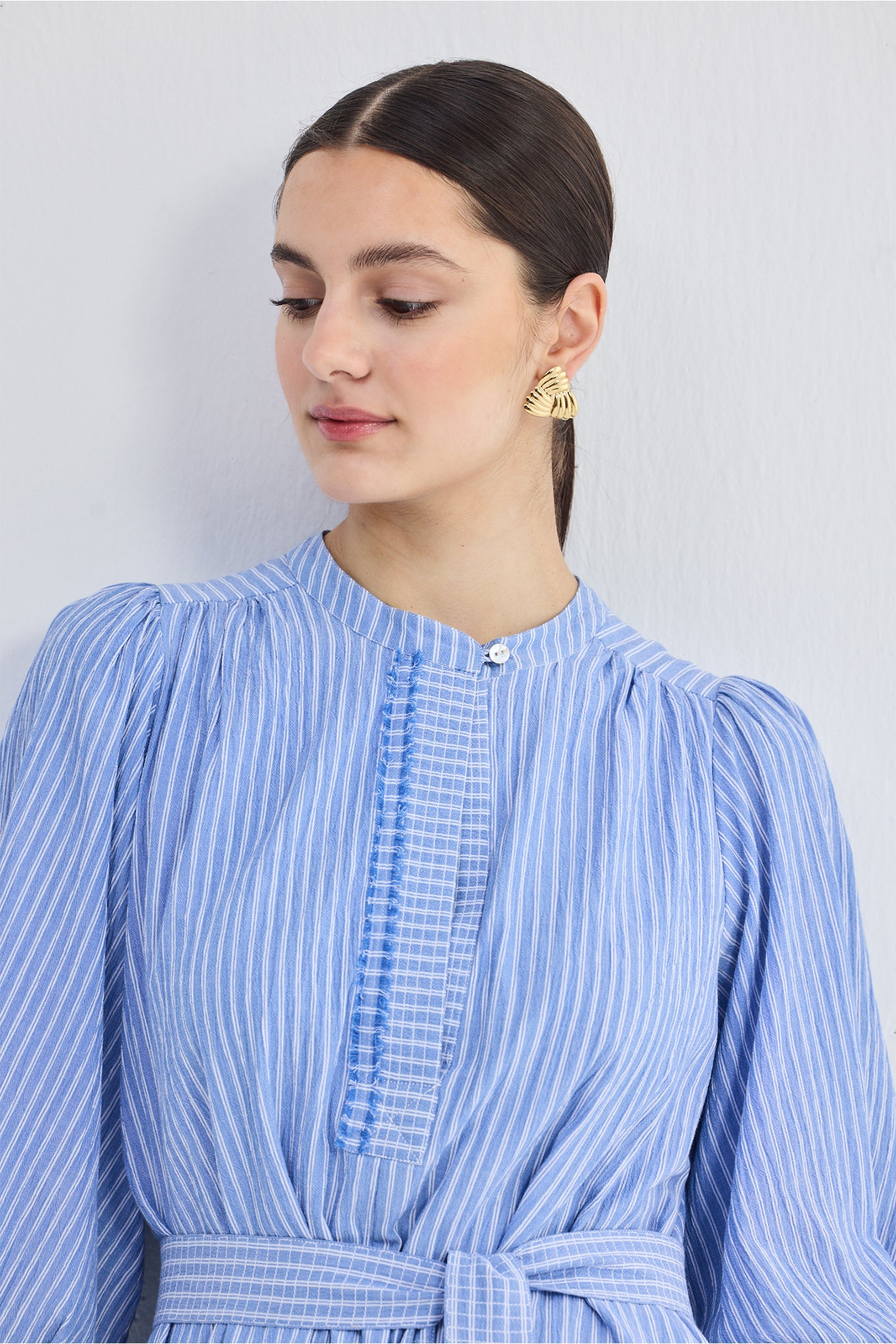 Oversized Tunic Dress with Optional Belt Closeup Shot