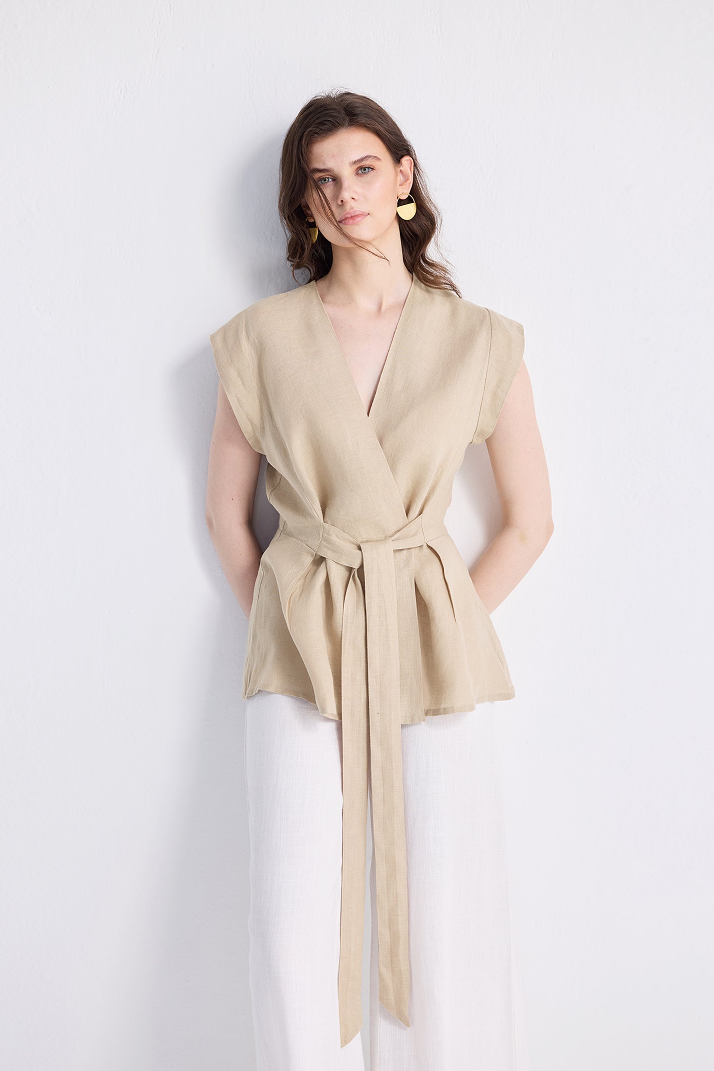 Power Moves Short Sleeve Top in Neutral Beige Longshot