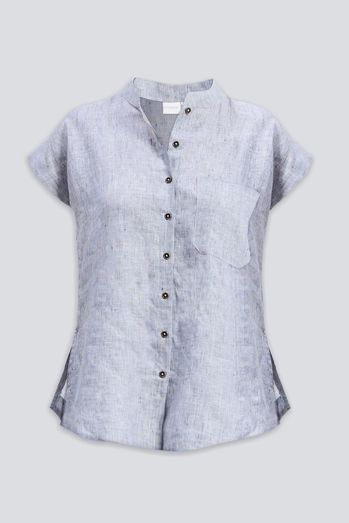 Detailed texture of the eco-friendly linen fabric on the reistor Relaxed-fit Shirt in Linen Stripes.