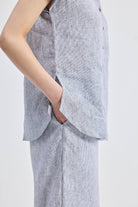 Chic and comfortable Relaxed-fit Shirt in Linen Stripes from reistor – ideal for eco-conscious summer fashion.