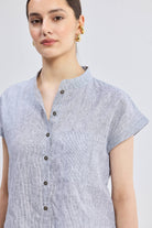 reistor Relaxed-fit Shirt in Linen Stripes – Sustainable grey striped linen top for a casual, relaxed look.