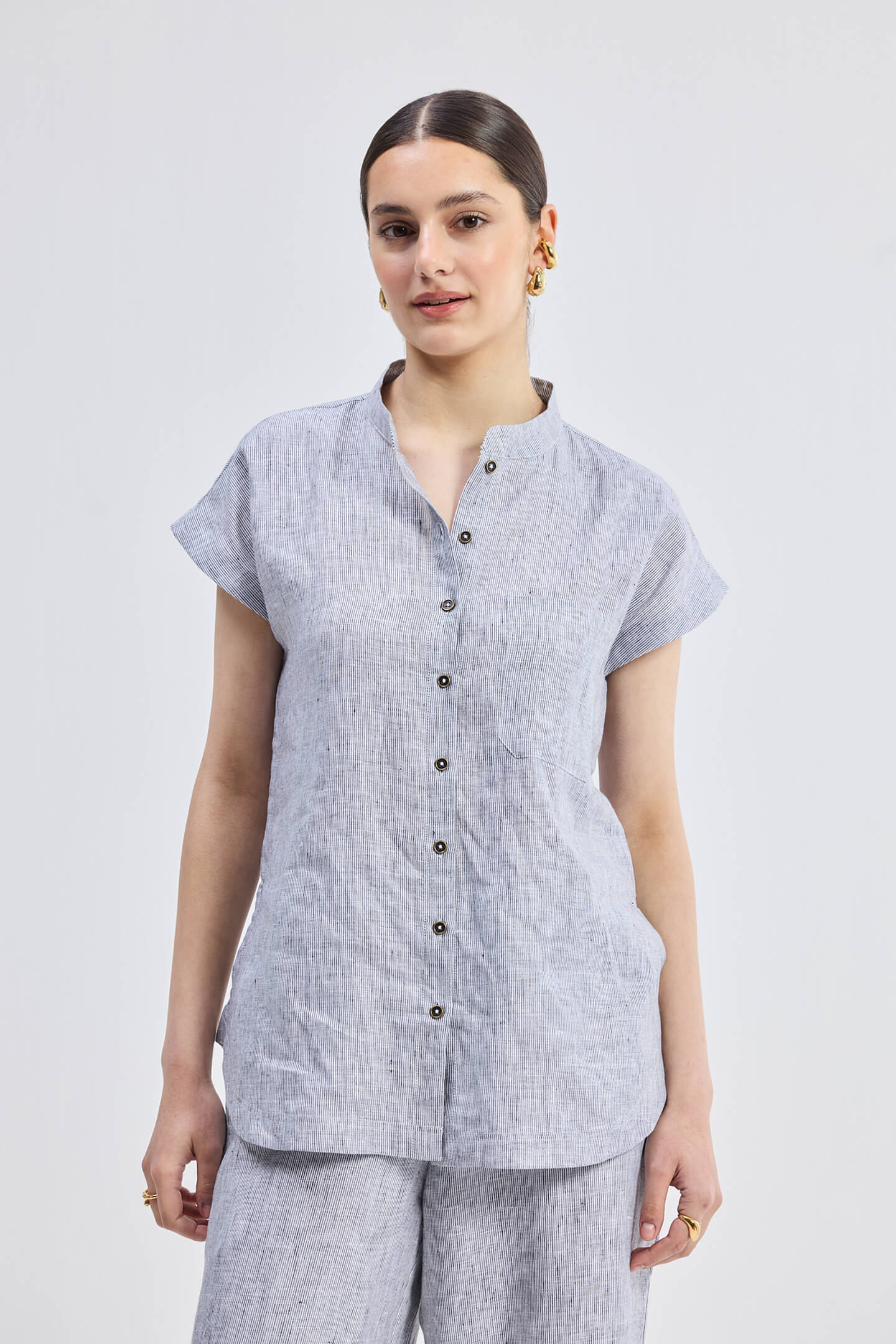 Relaxed-fit Shirt in Linen Stripes