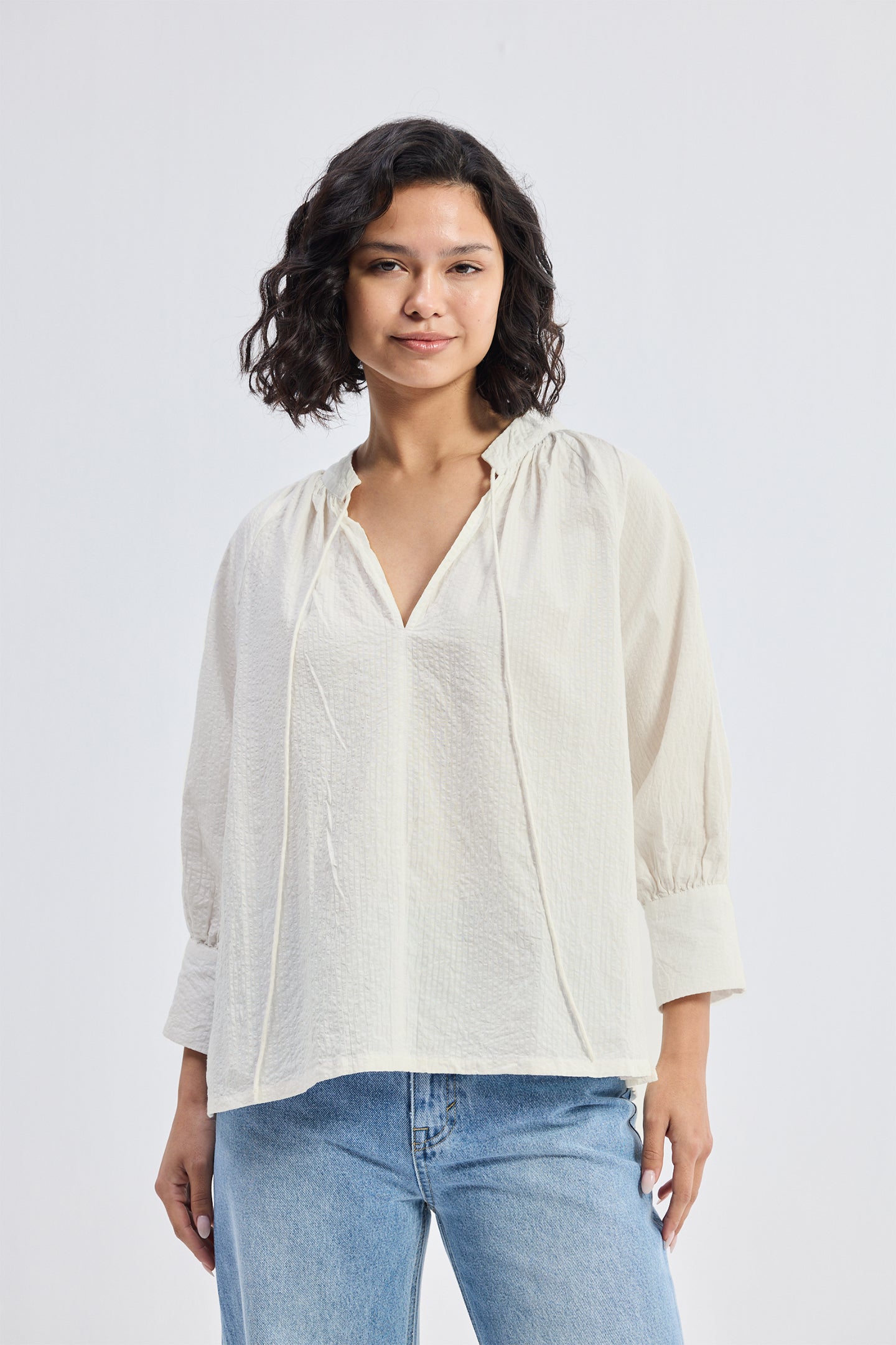 Relaxed Fit Top with Front-tie in Cream Longshot