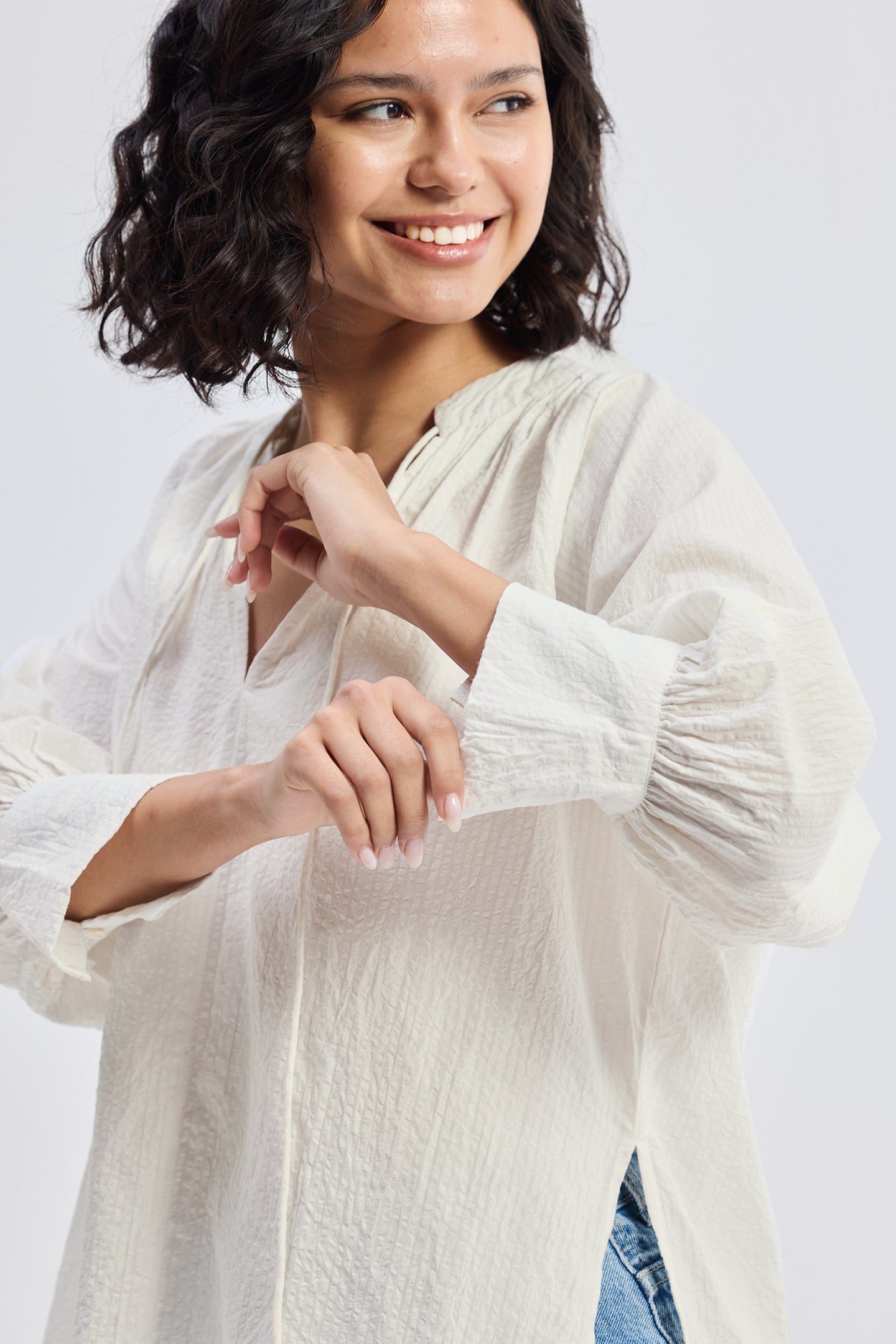 Relaxed Fit Top with Front-tie in Cream Closeup
