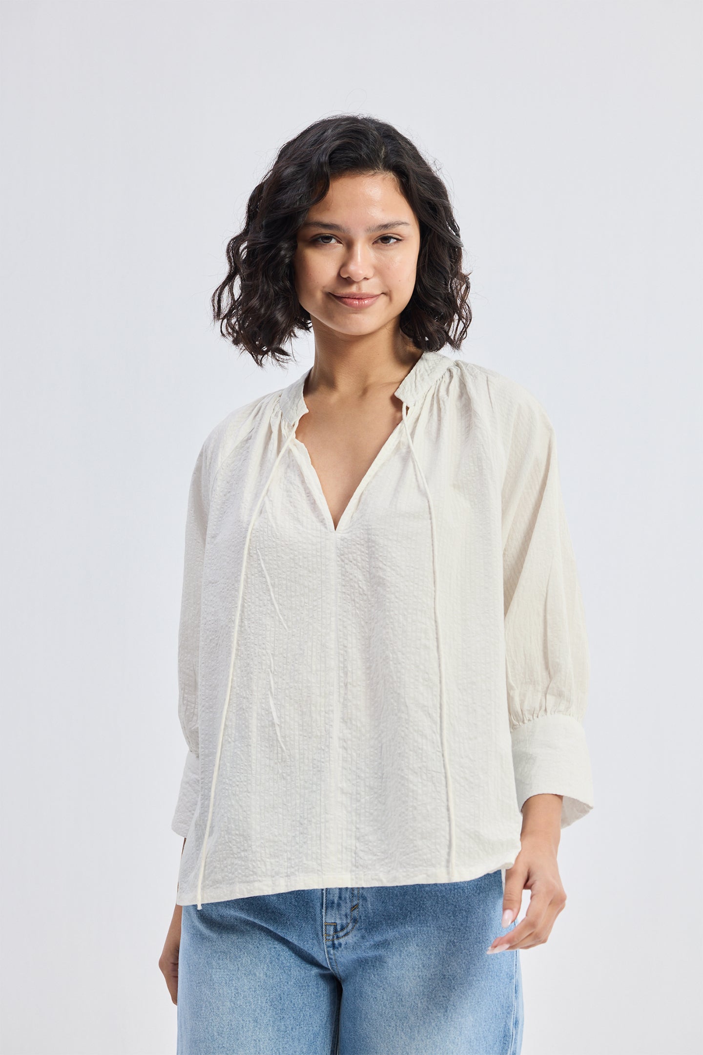 Relaxed Fit Top with Front-tie in Cream Longshot