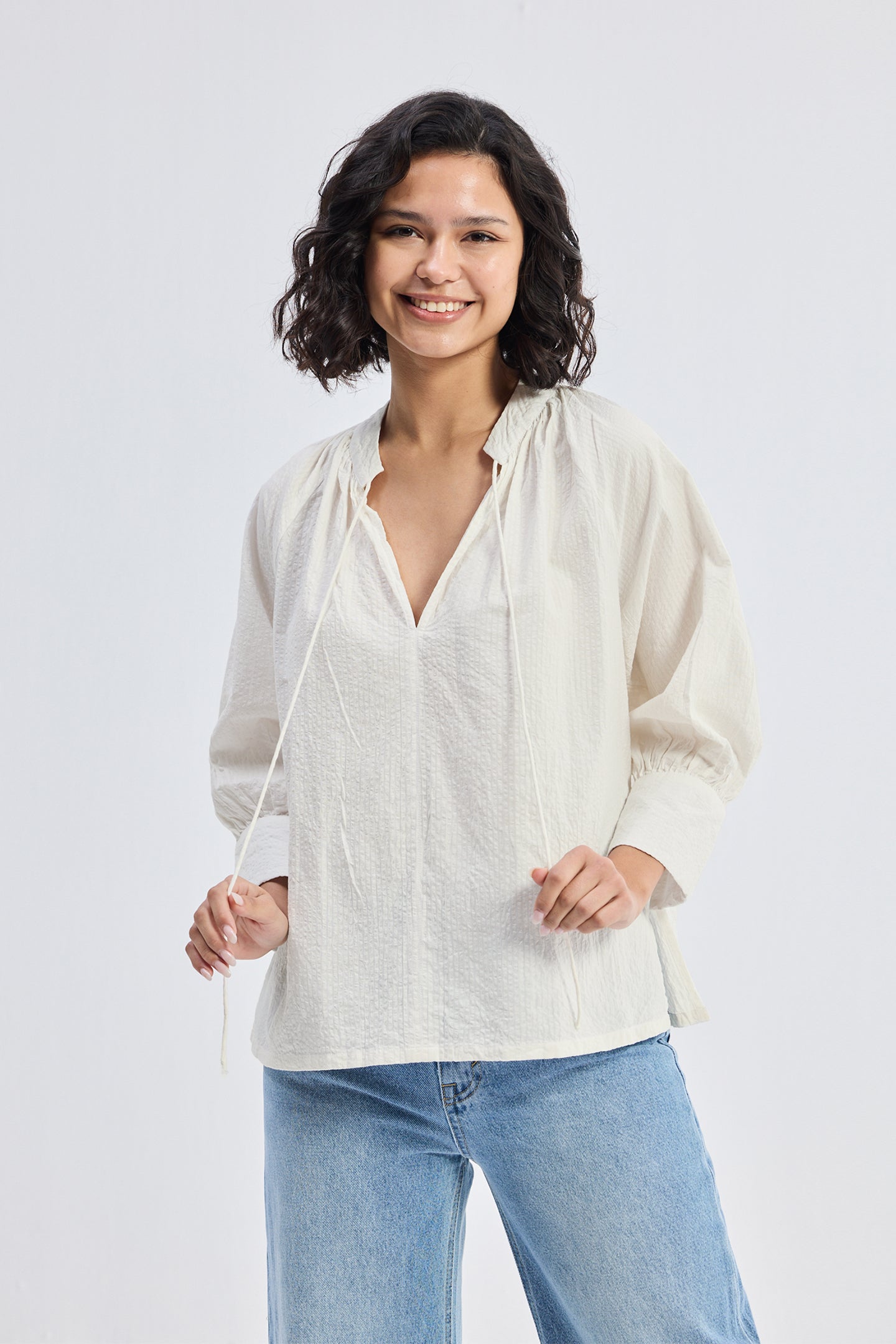 Relaxed Fit Top with Front-tie in Cream Longshot