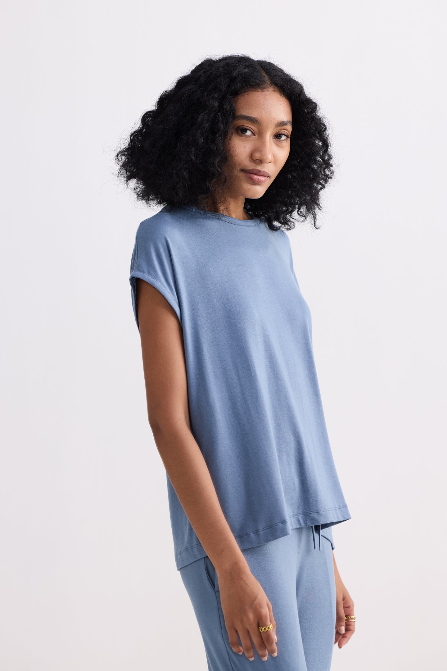 Relaxed Tee in Blue Longshot
