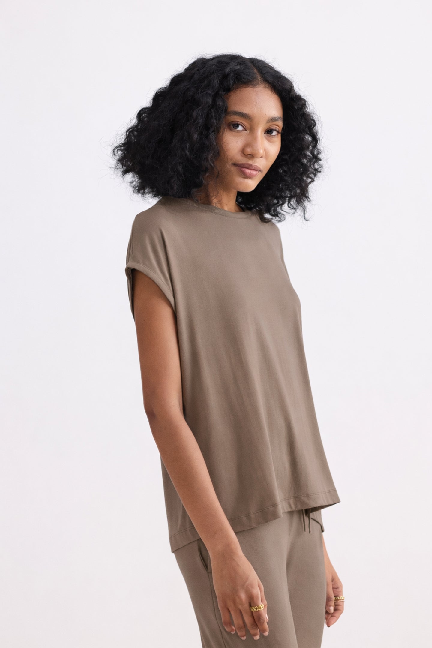 Sustainable earth grey relaxed tee